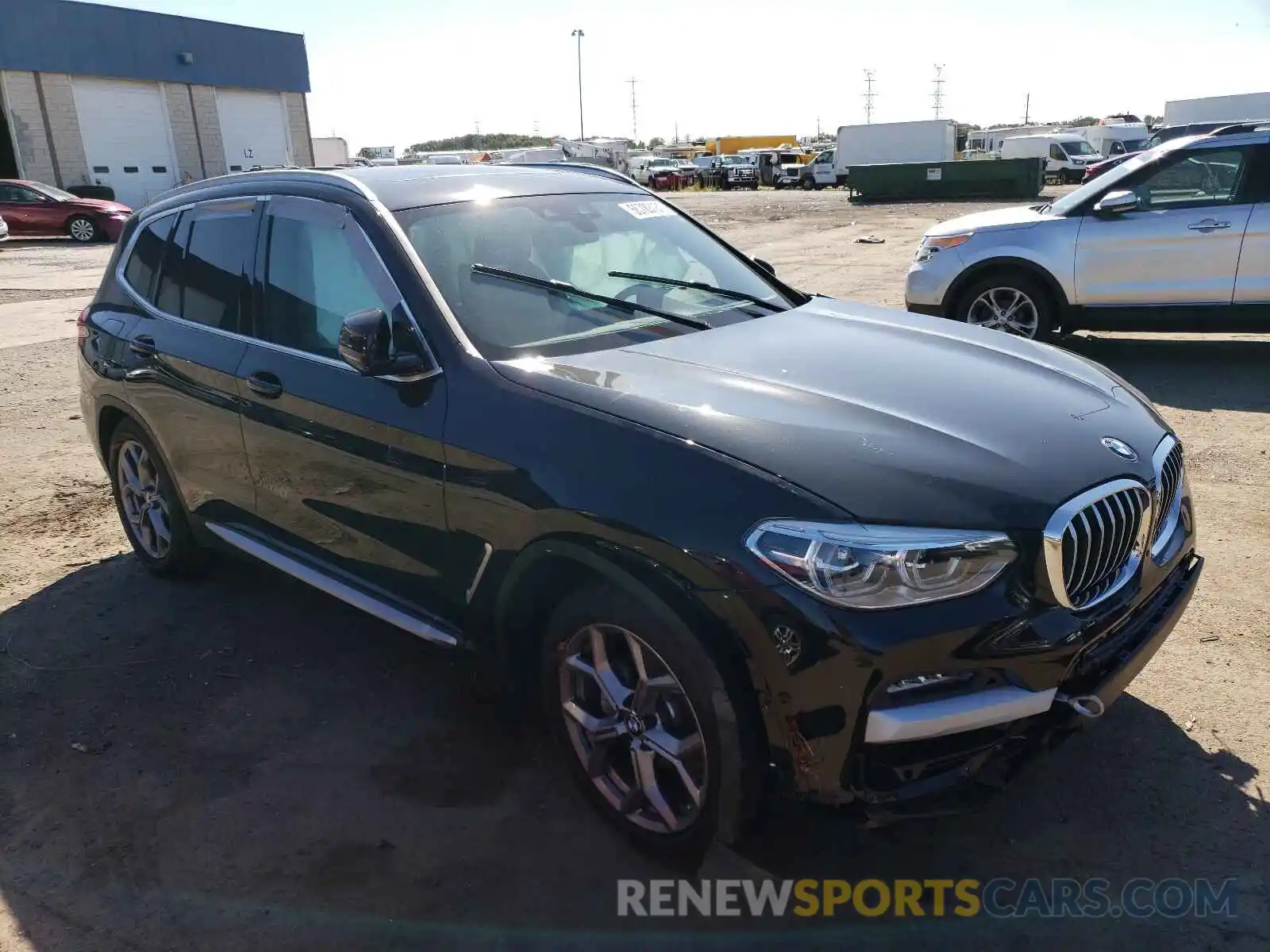 1 Photograph of a damaged car 5UXTS1C05M9G22623 BMW X3 2021