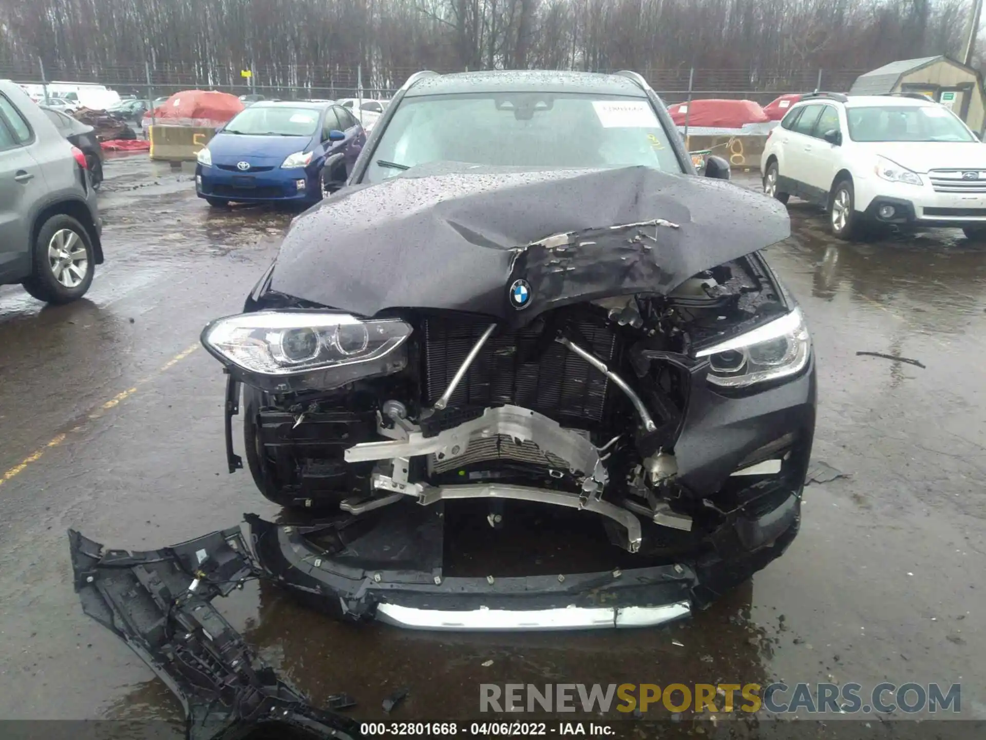 6 Photograph of a damaged car 5UXTS1C05M9H46701 BMW X3 2021