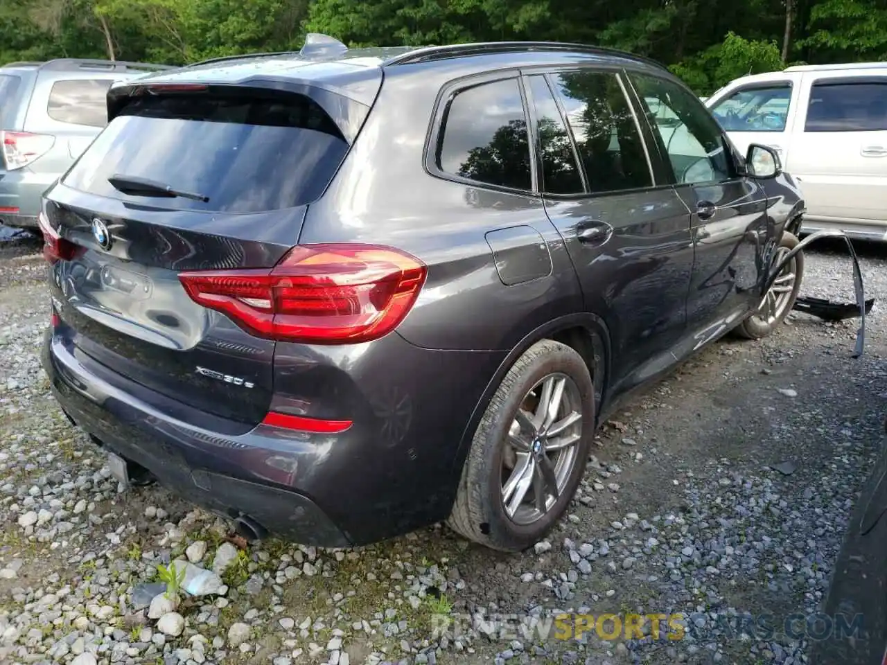 4 Фотография поврежденного автомобиля 5UXTS1C06M9F21235 BMW X3 2021