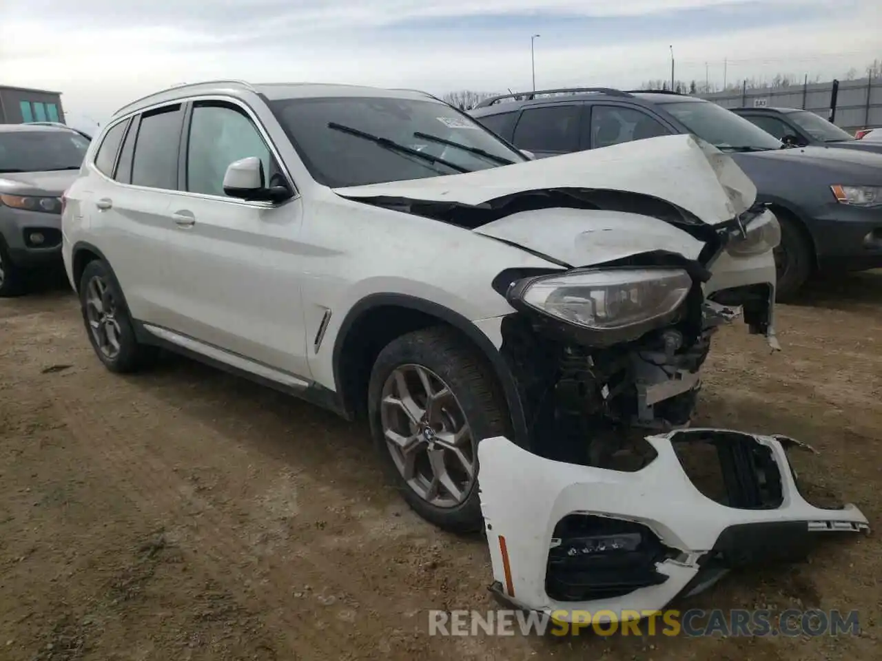 1 Photograph of a damaged car 5UXTS1C08M9H24644 BMW X3 2021