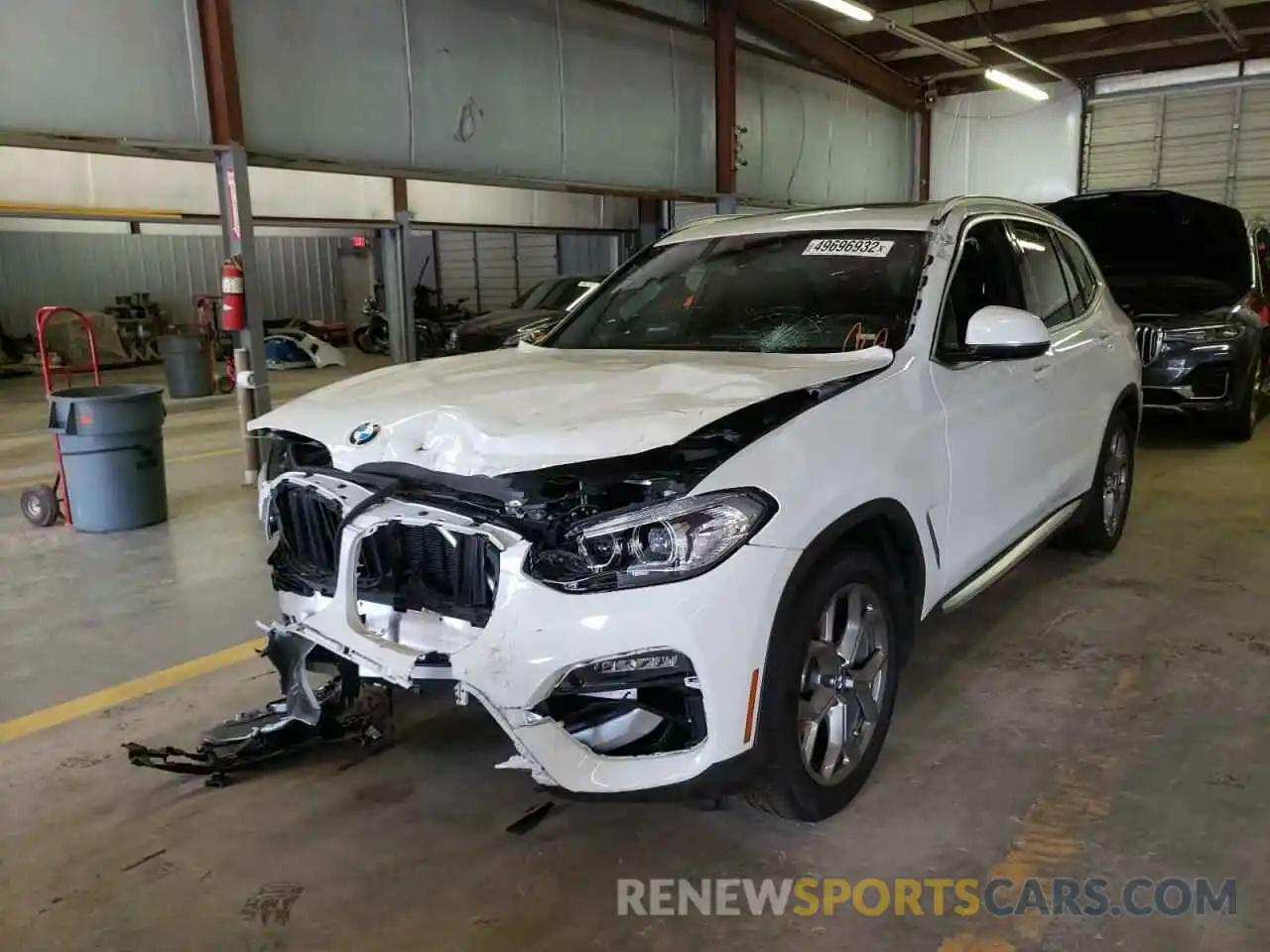 2 Photograph of a damaged car 5UXTY3C00M9F20303 BMW X3 2021