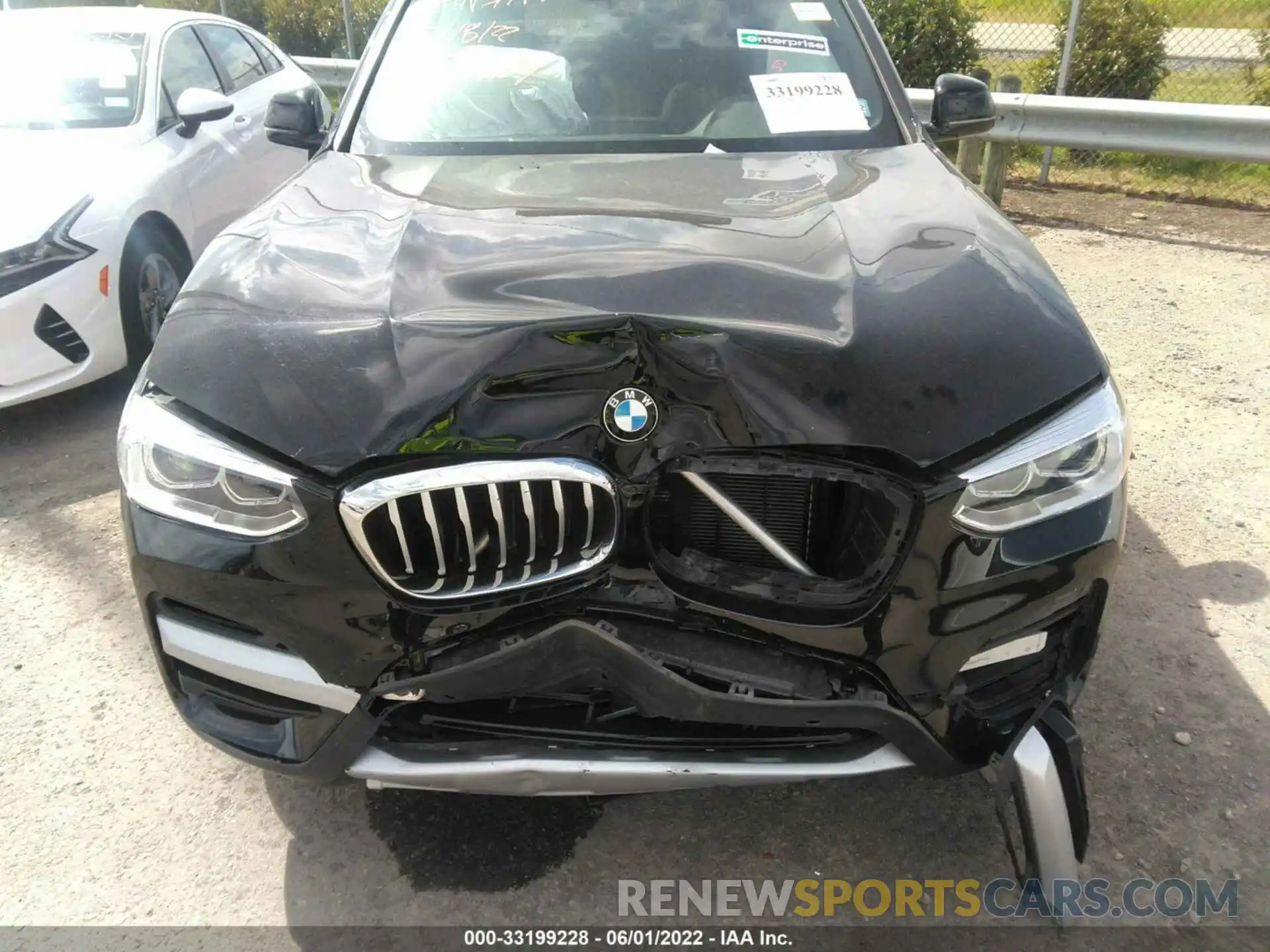 10 Photograph of a damaged car 5UXTY3C00M9F66374 BMW X3 2021