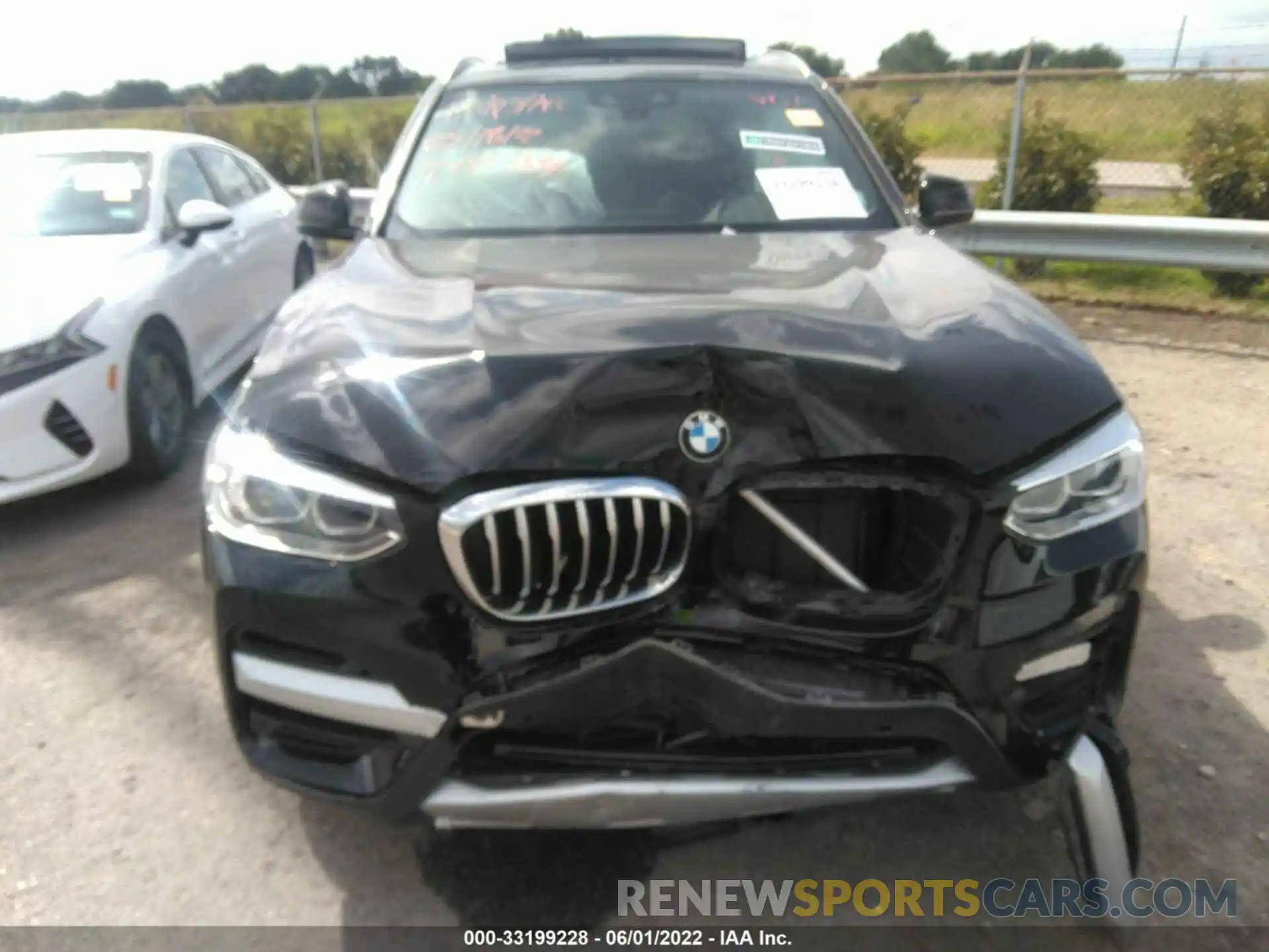 6 Photograph of a damaged car 5UXTY3C00M9F66374 BMW X3 2021