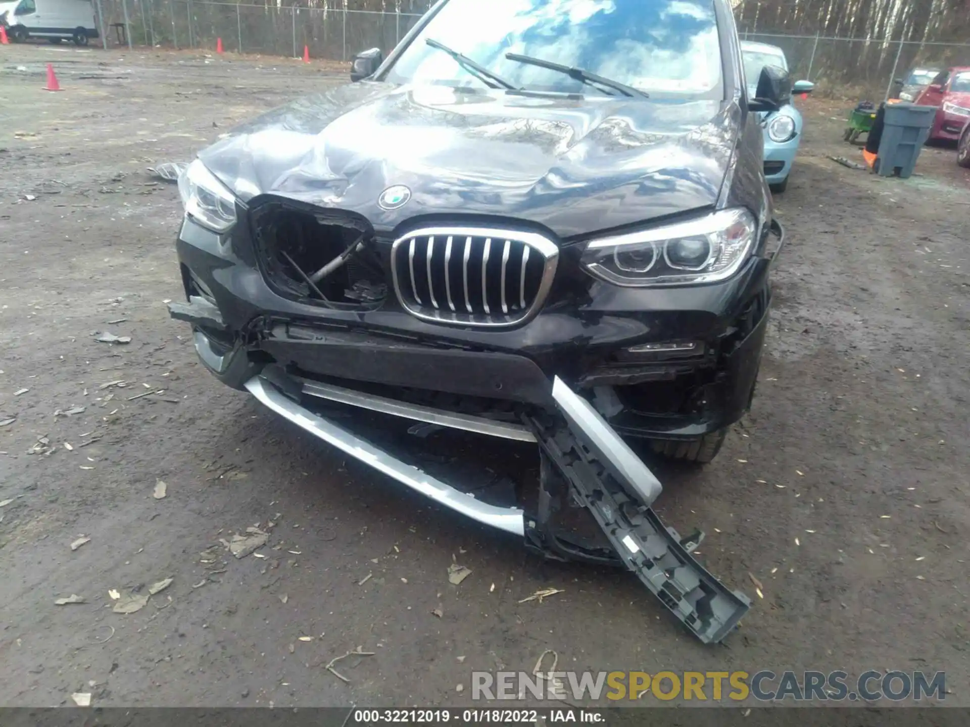 6 Photograph of a damaged car 5UXTY3C00M9G49321 BMW X3 2021