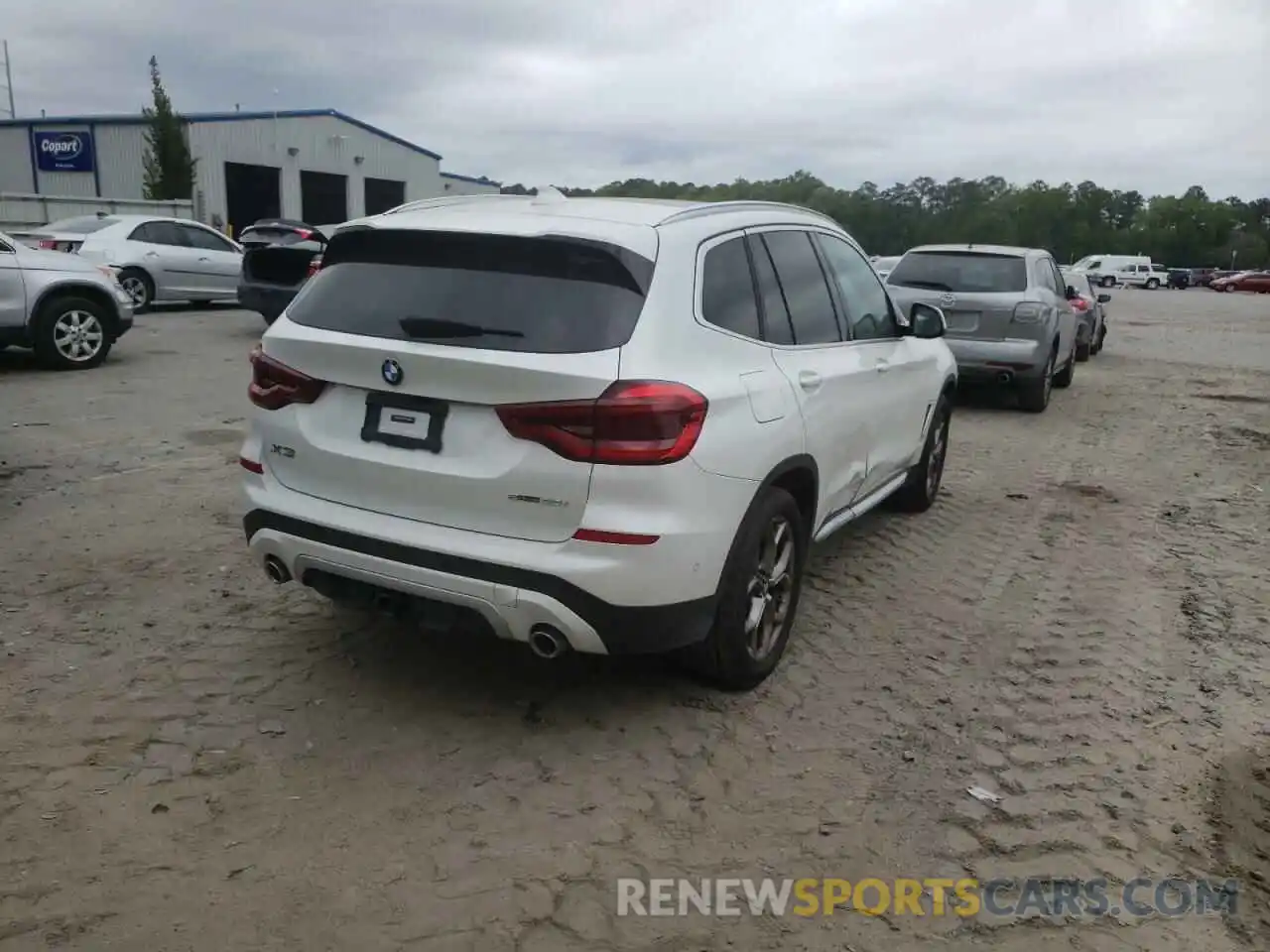 4 Photograph of a damaged car 5UXTY3C00M9G76356 BMW X3 2021