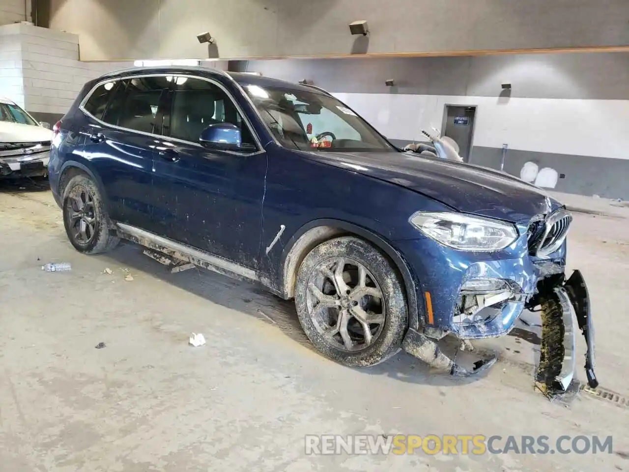 4 Фотография поврежденного автомобиля 5UXTY3C00M9H77476 BMW X3 2021