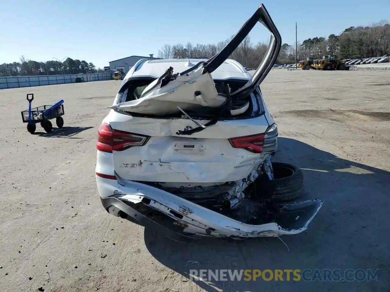 6 Photograph of a damaged car 5UXTY3C01M9E37348 BMW X3 2021