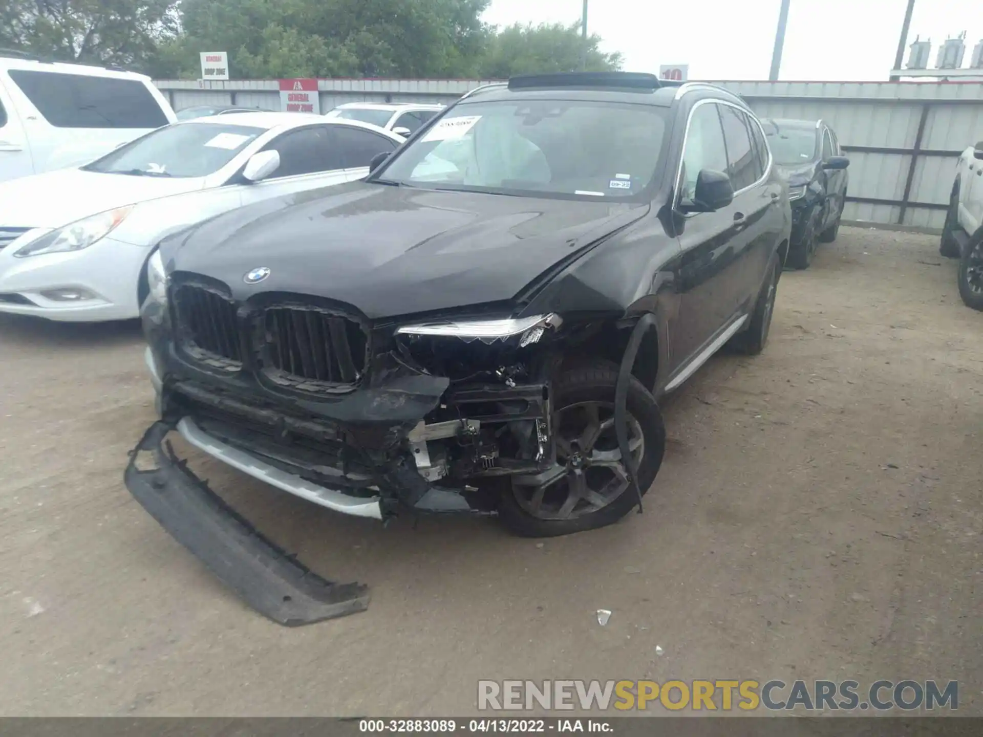 2 Photograph of a damaged car 5UXTY3C01M9E37561 BMW X3 2021