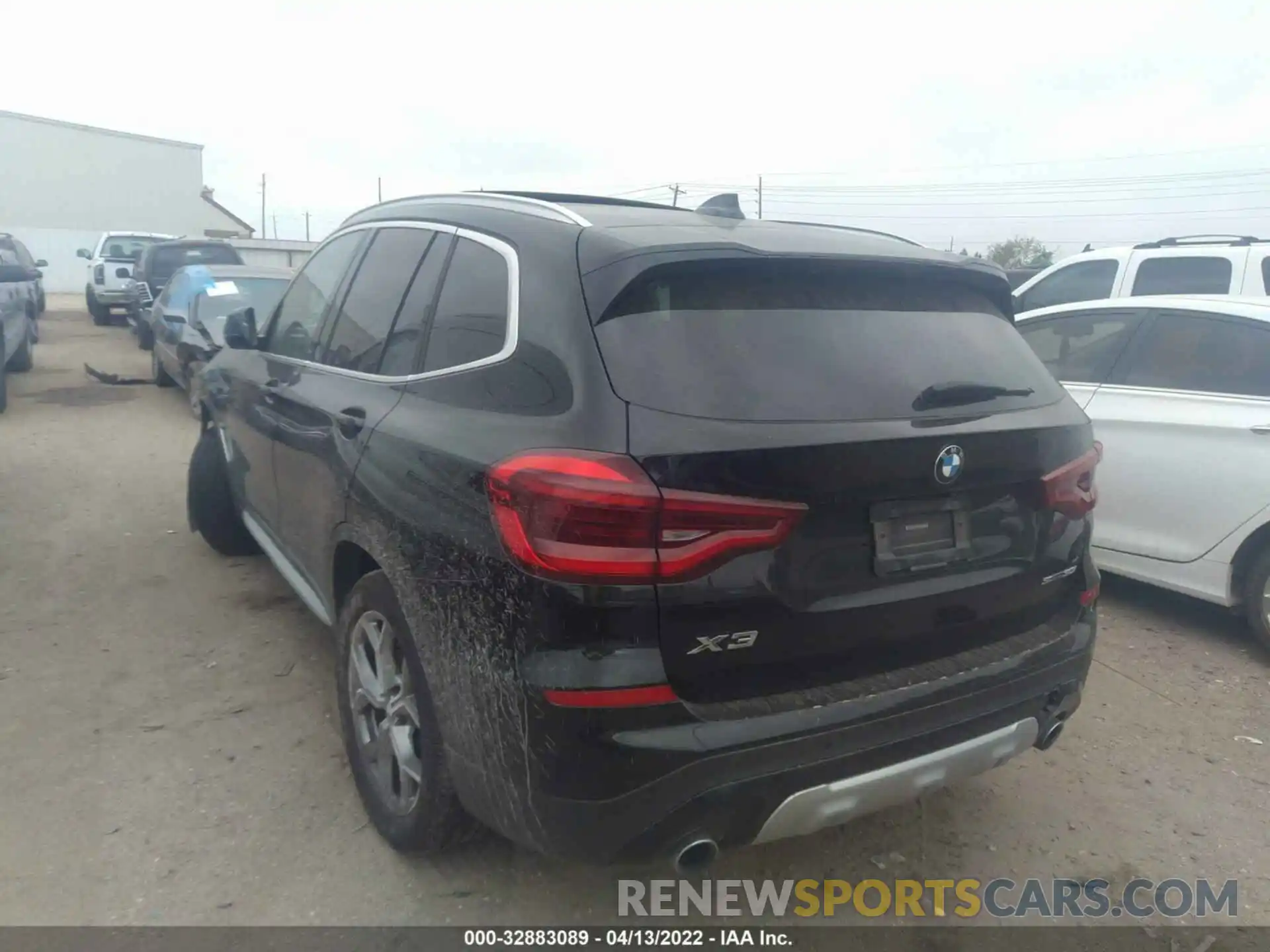 3 Photograph of a damaged car 5UXTY3C01M9E37561 BMW X3 2021