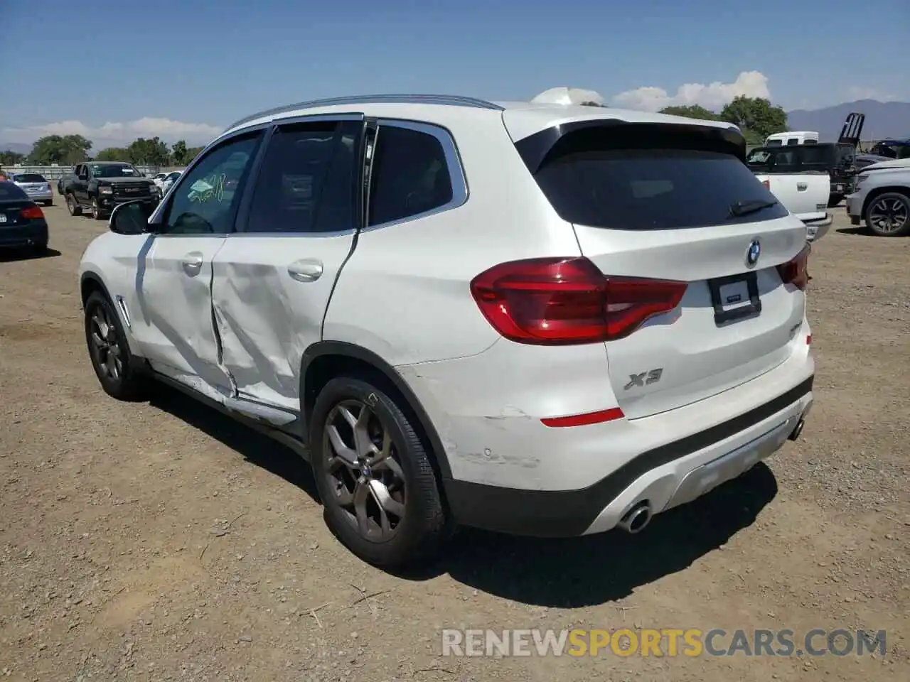 3 Photograph of a damaged car 5UXTY3C02M9D89956 BMW X3 2021