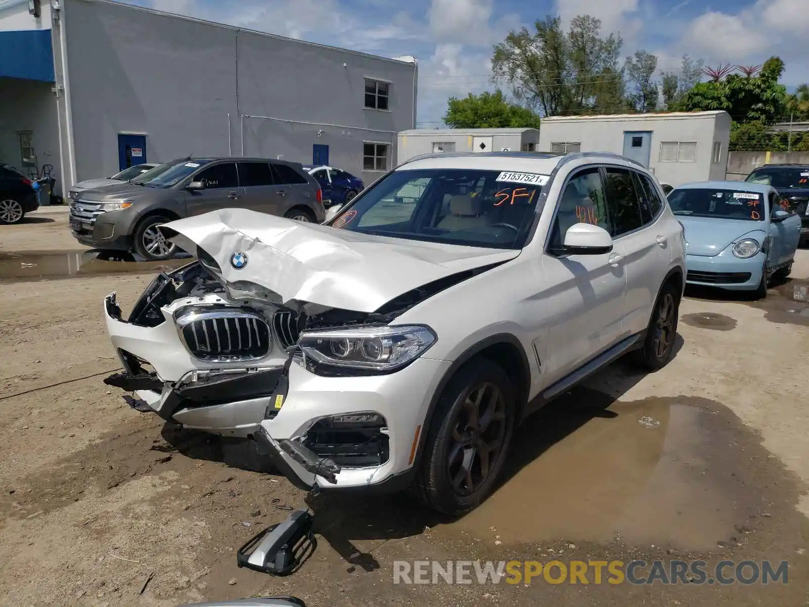 2 Photograph of a damaged car 5UXTY3C02M9F13577 BMW X3 2021