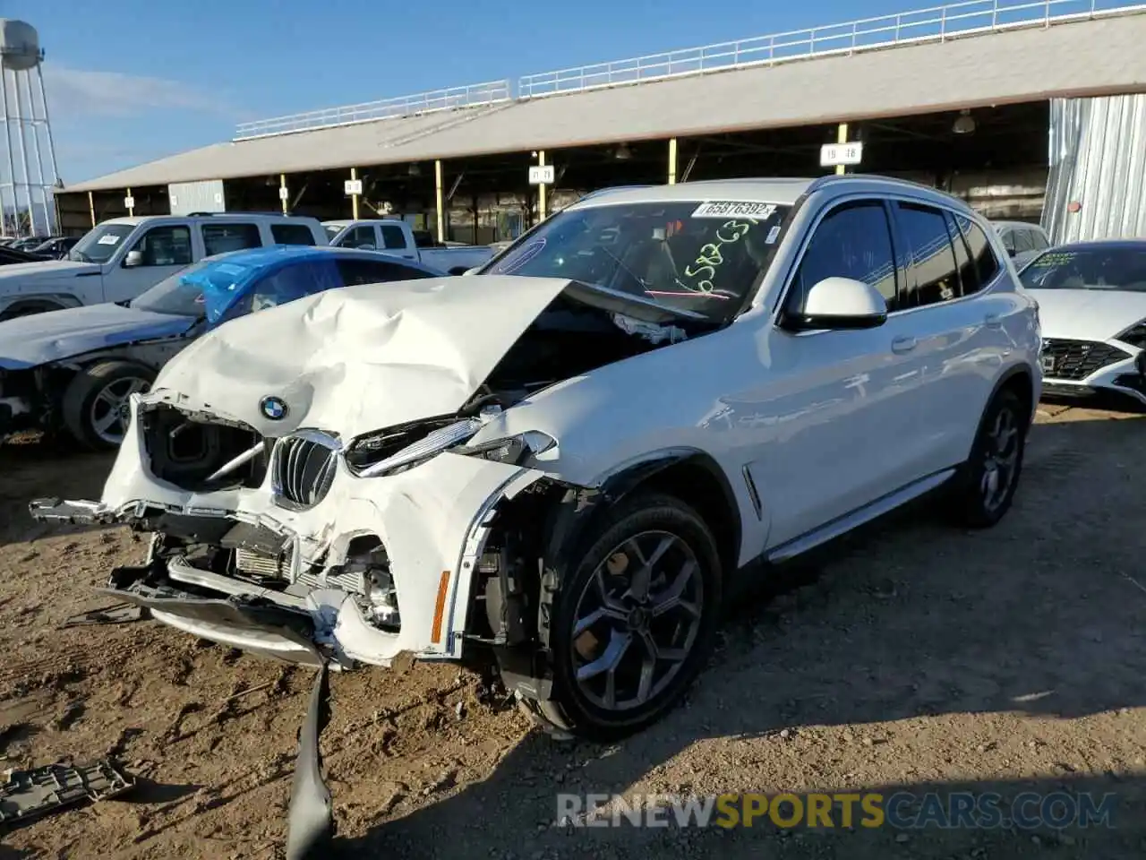 2 Photograph of a damaged car 5UXTY3C03M9E65636 BMW X3 2021