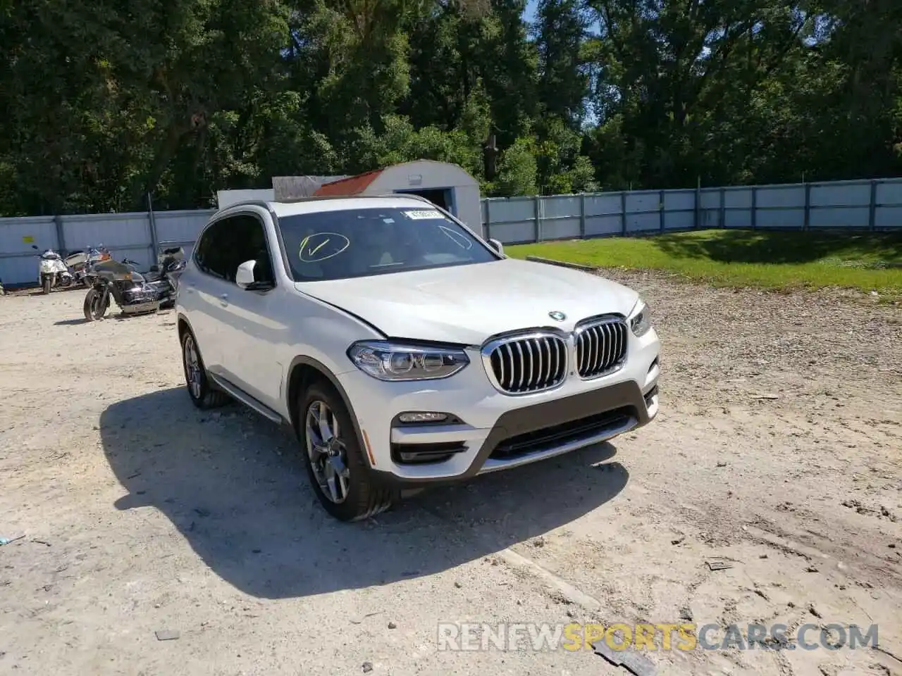 1 Photograph of a damaged car 5UXTY3C03M9F21042 BMW X3 2021