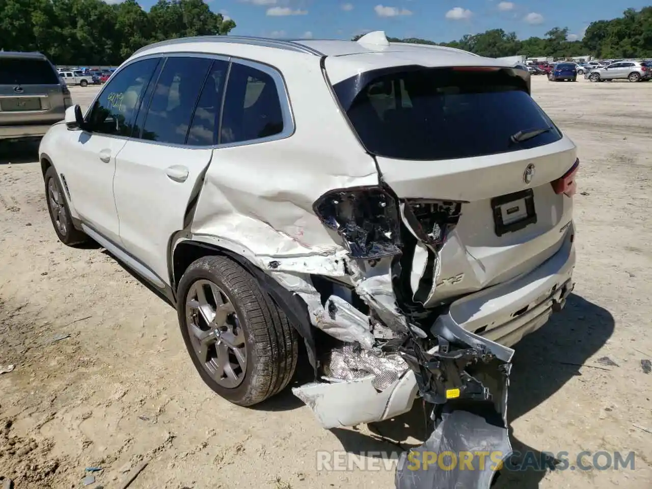 3 Photograph of a damaged car 5UXTY3C03M9F21042 BMW X3 2021