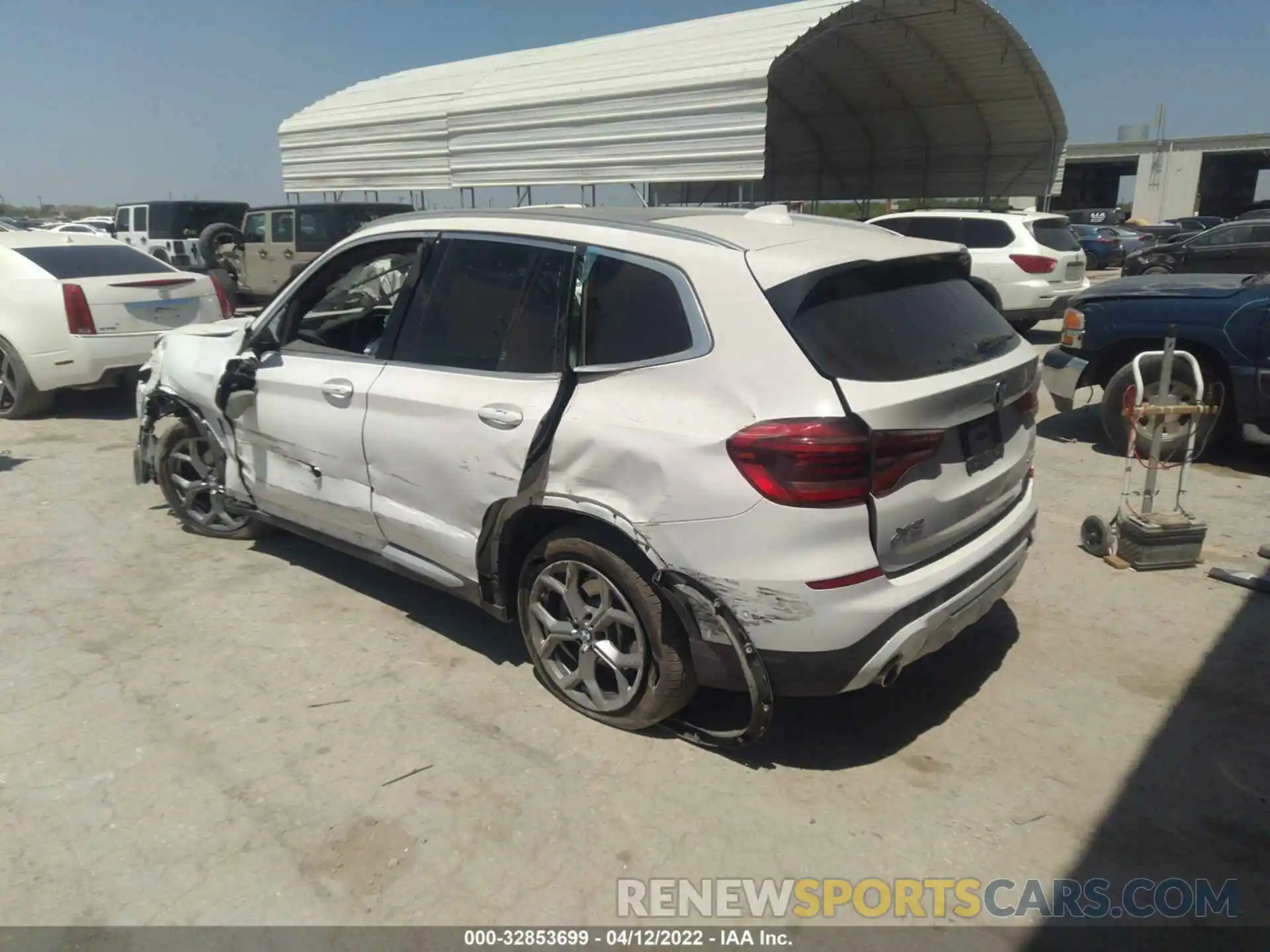 3 Photograph of a damaged car 5UXTY3C03M9G31783 BMW X3 2021