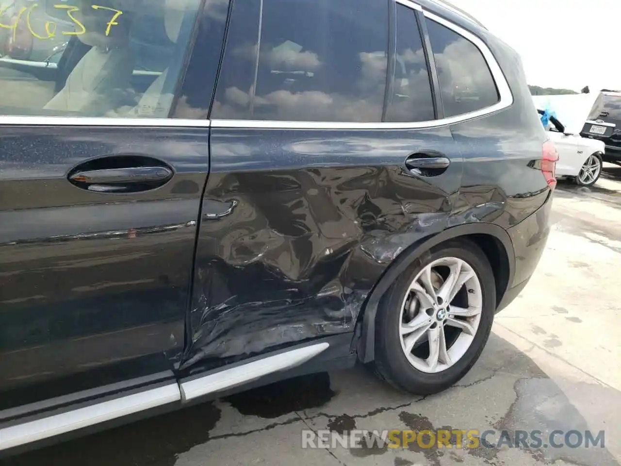 9 Photograph of a damaged car 5UXTY3C03M9G98951 BMW X3 2021