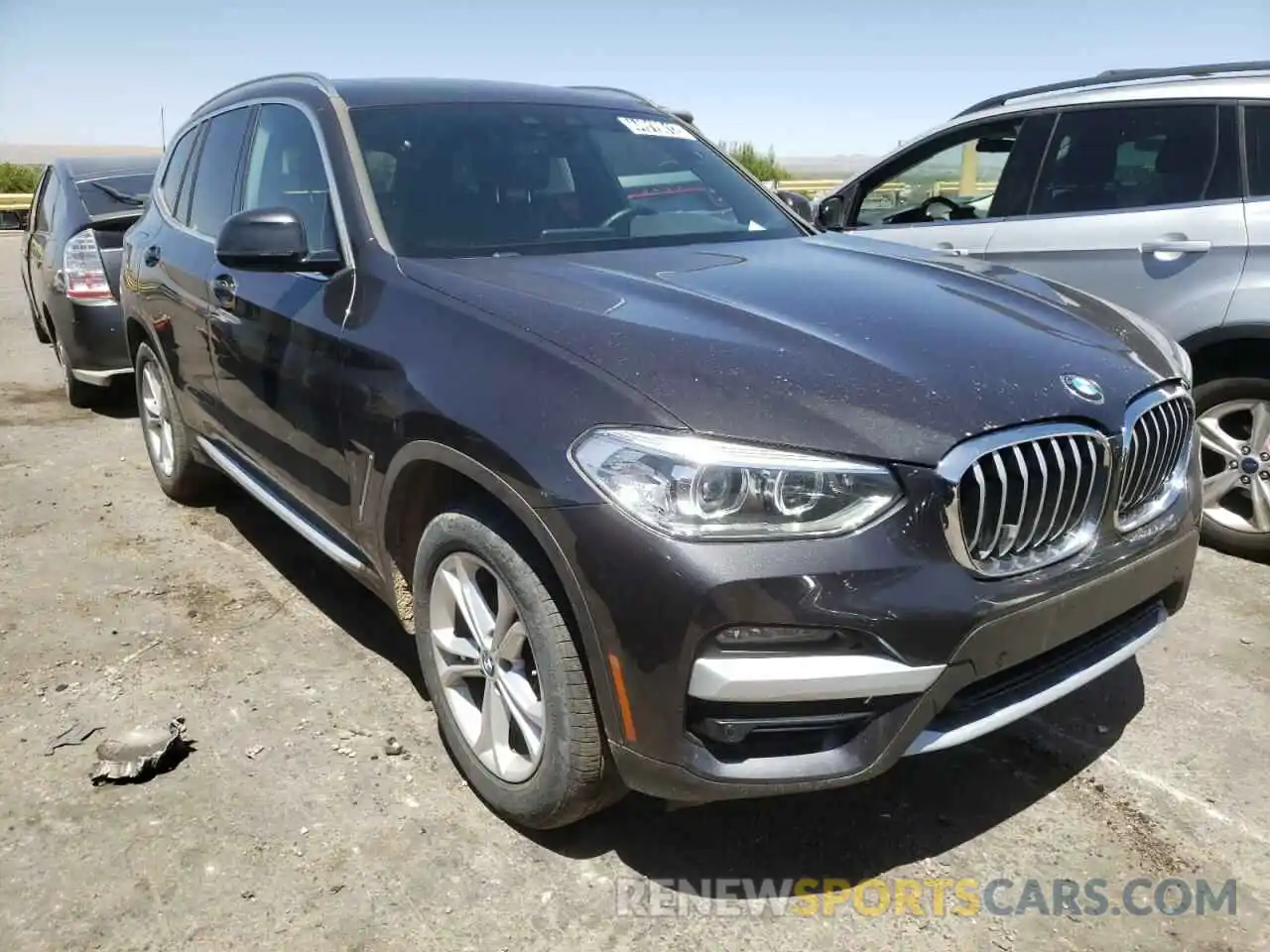 1 Photograph of a damaged car 5UXTY3C03M9H04022 BMW X3 2021