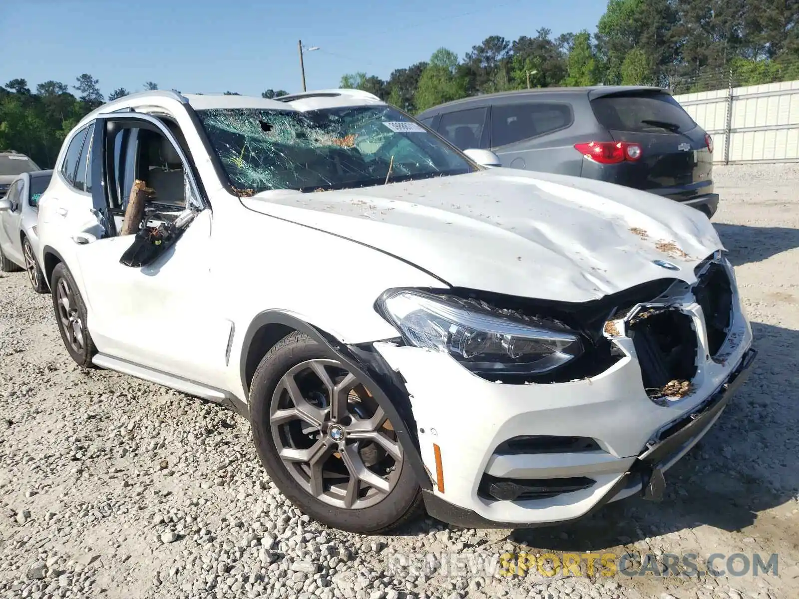 1 Photograph of a damaged car 5UXTY3C04M9F00572 BMW X3 2021