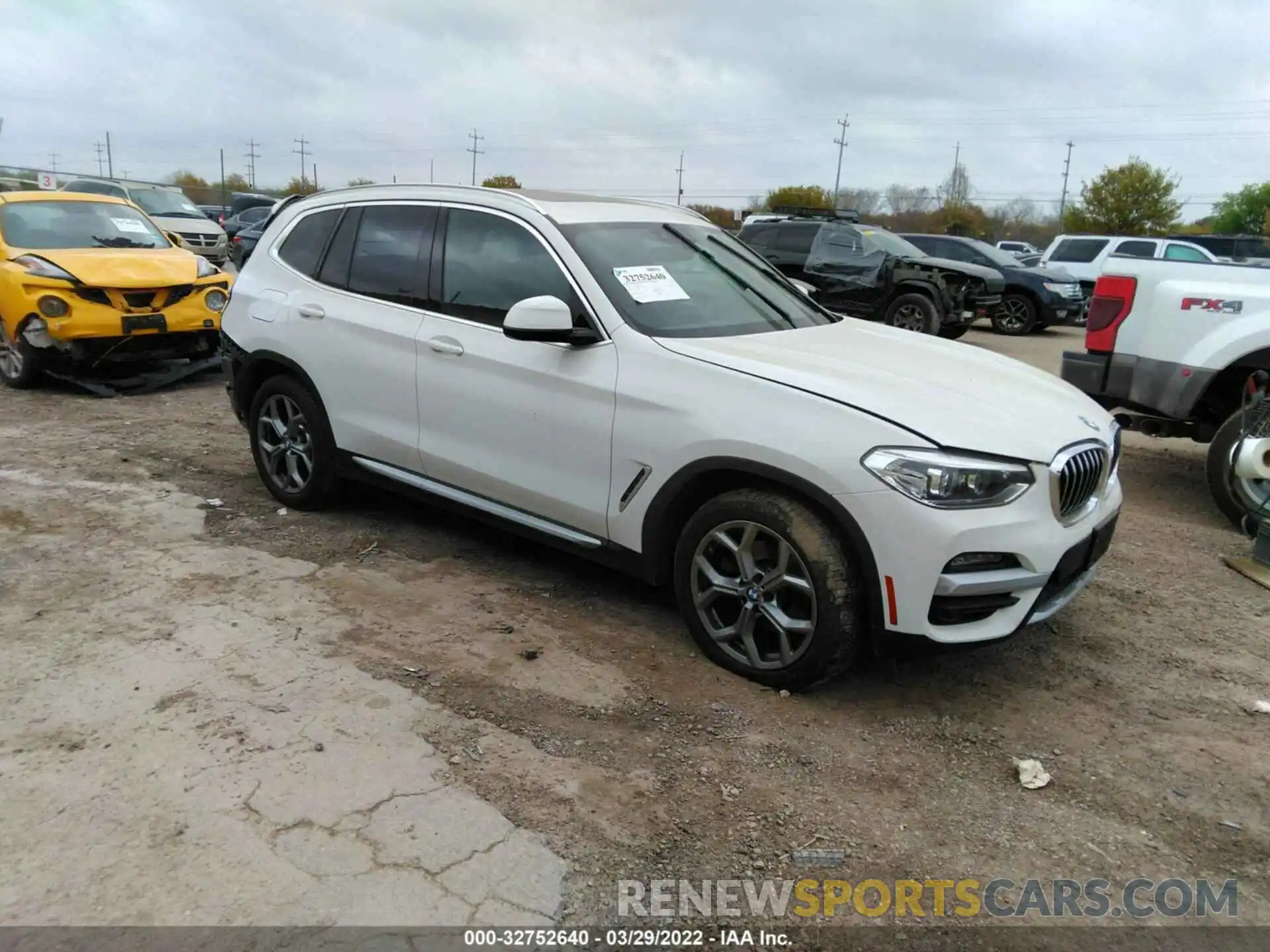 1 Photograph of a damaged car 5UXTY3C04M9F71612 BMW X3 2021