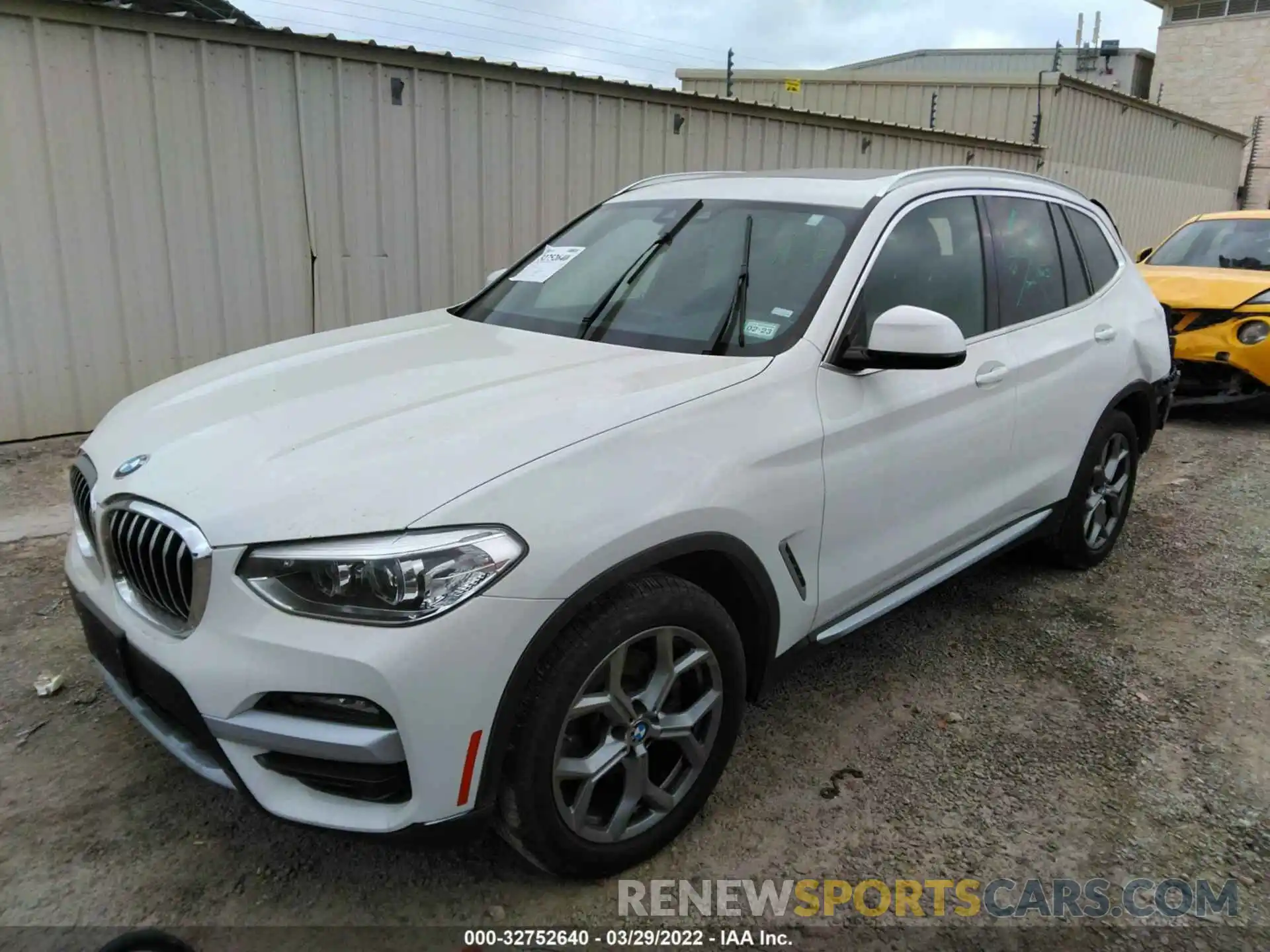 2 Photograph of a damaged car 5UXTY3C04M9F71612 BMW X3 2021