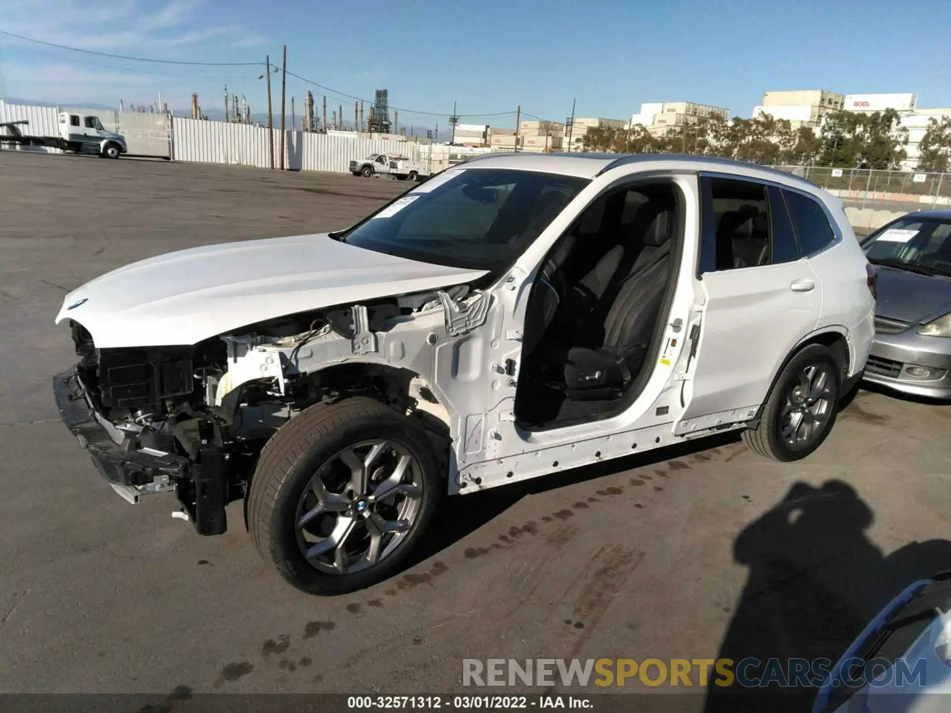 2 Photograph of a damaged car 5UXTY3C04M9F82688 BMW X3 2021