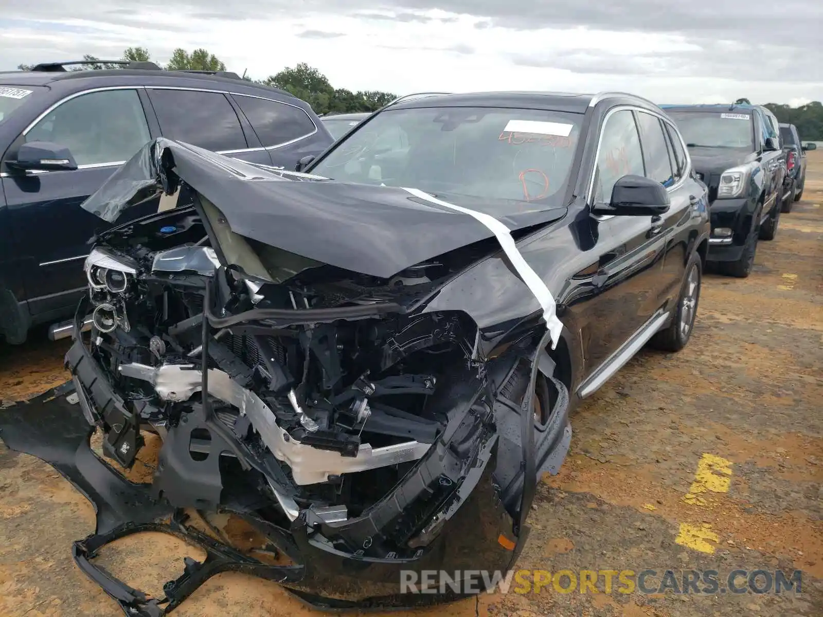 2 Photograph of a damaged car 5UXTY3C04M9G18508 BMW X3 2021