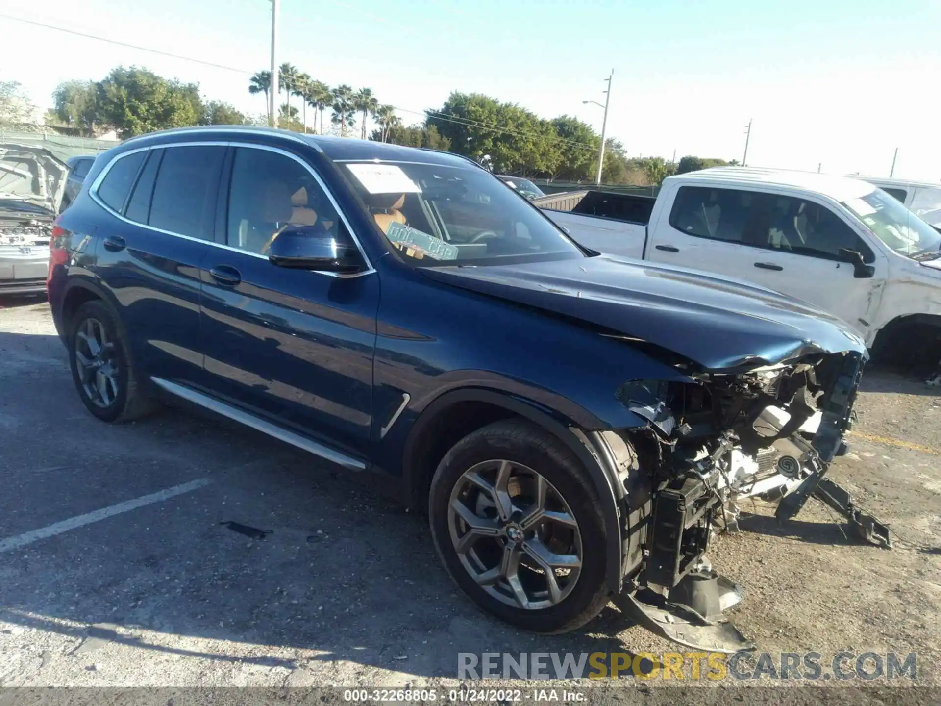 1 Photograph of a damaged car 5UXTY3C05M9G36600 BMW X3 2021