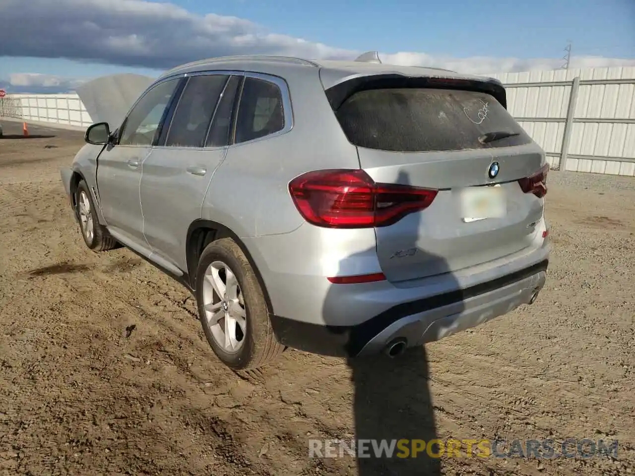 3 Photograph of a damaged car 5UXTY3C05M9H96816 BMW X3 2021