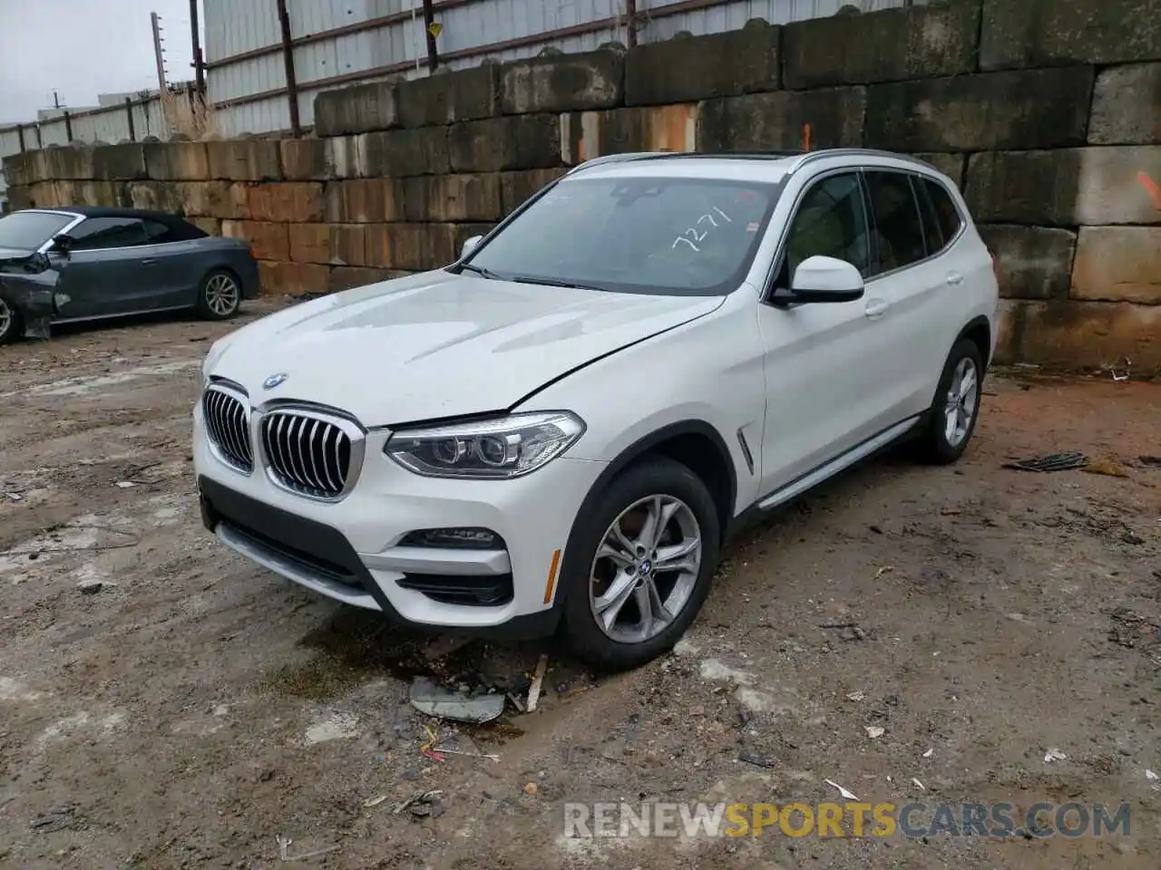 2 Photograph of a damaged car 5UXTY3C05M9H97271 BMW X3 2021