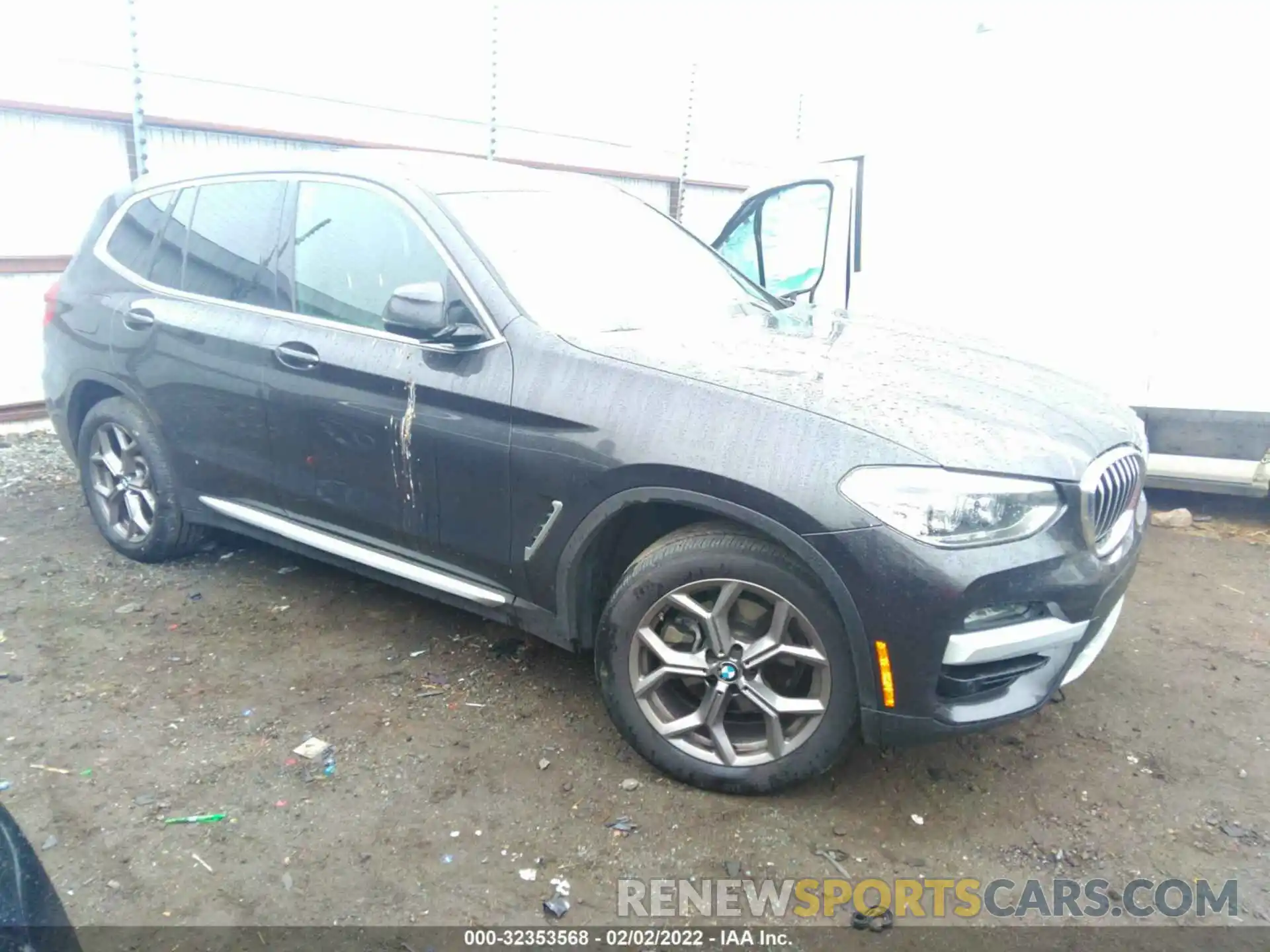 1 Photograph of a damaged car 5UXTY3C06M9E72922 BMW X3 2021