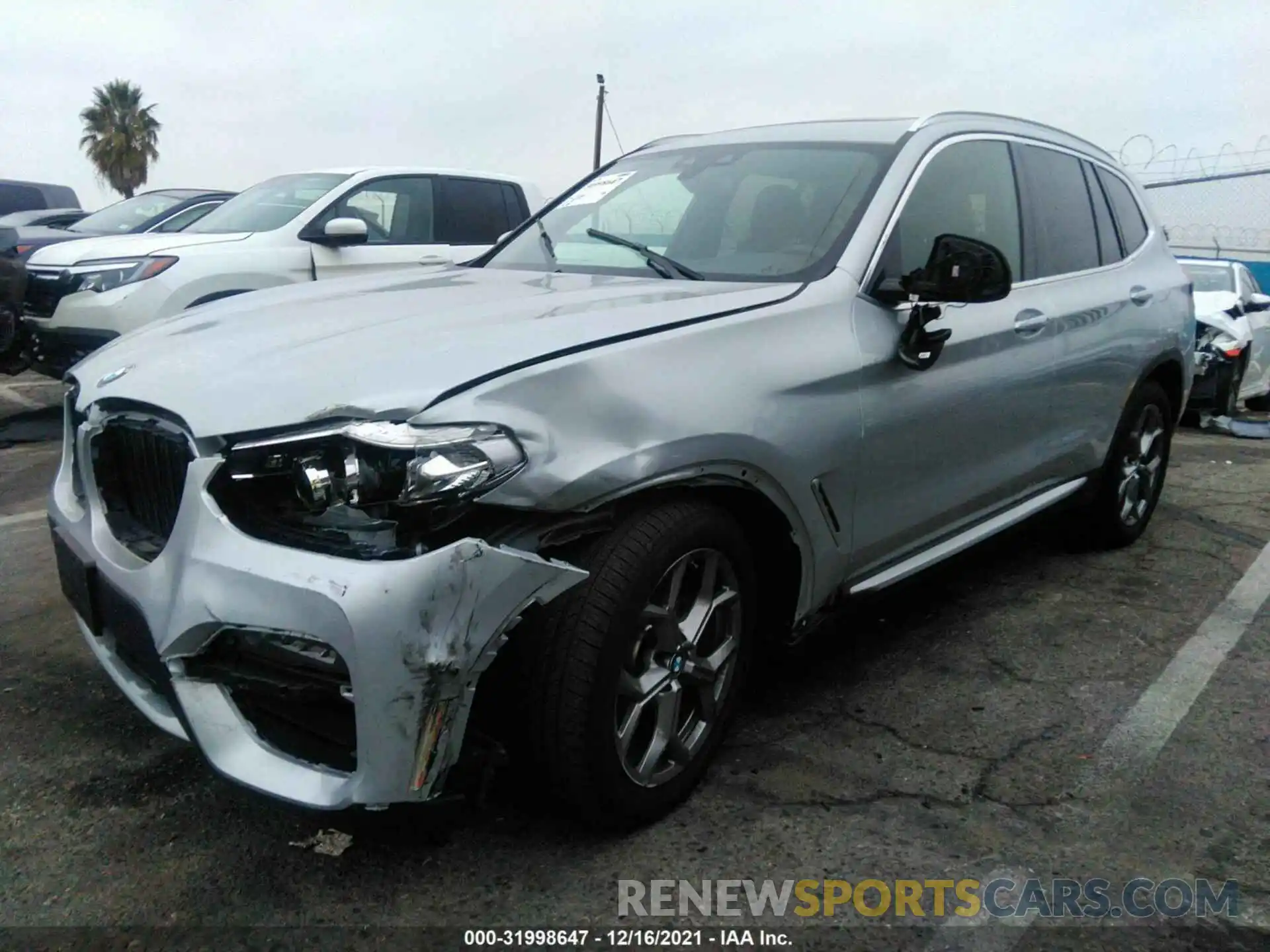 2 Photograph of a damaged car 5UXTY3C06M9G42406 BMW X3 2021