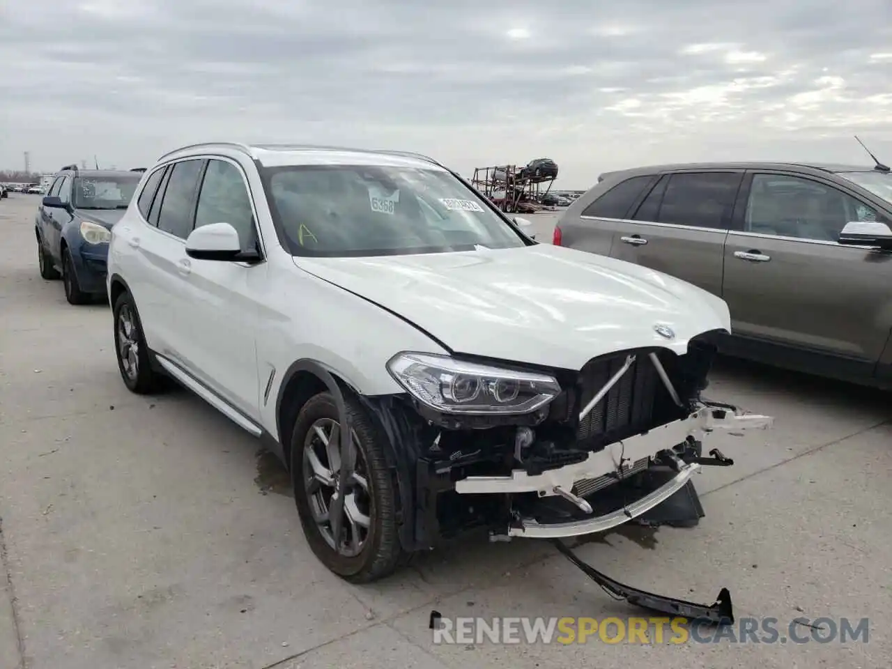 1 Photograph of a damaged car 5UXTY3C06M9G75938 BMW X3 2021