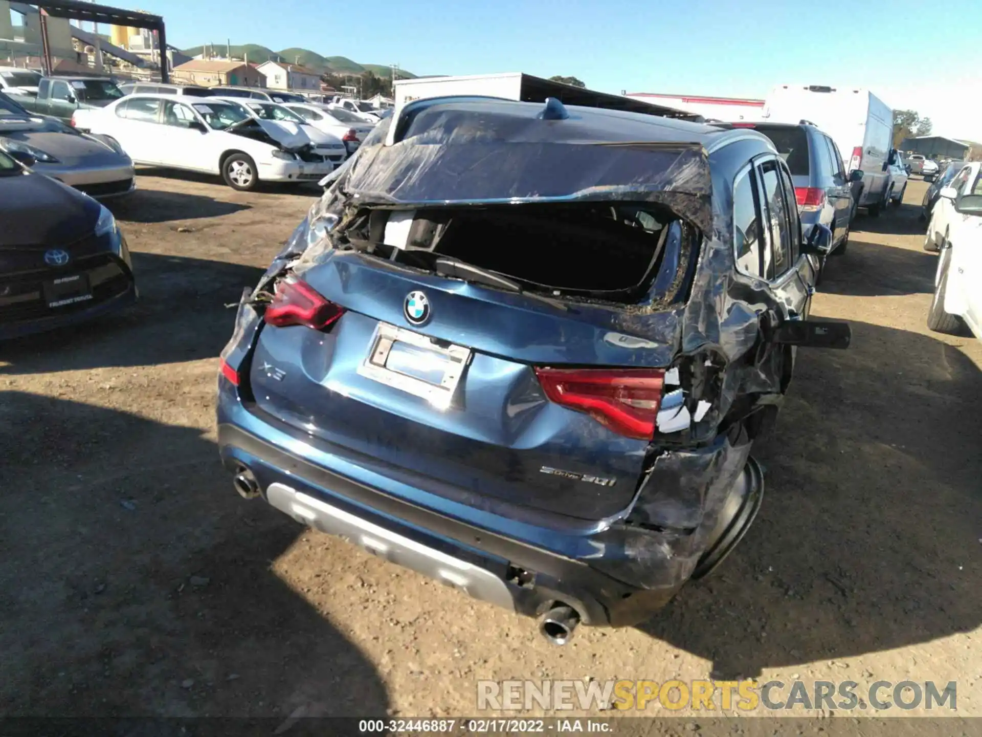 6 Photograph of a damaged car 5UXTY3C06M9H25365 BMW X3 2021