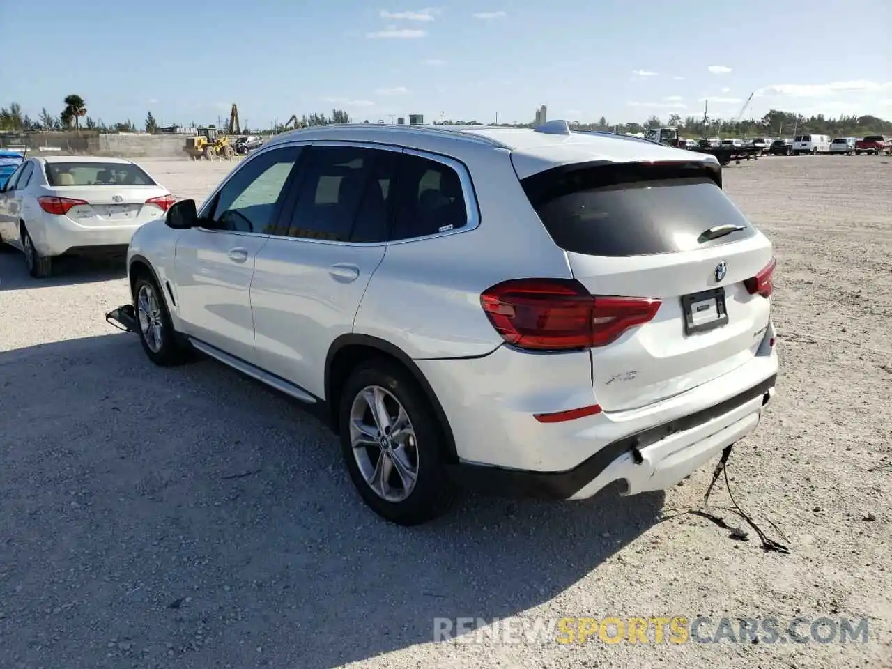 3 Photograph of a damaged car 5UXTY3C06M9H97036 BMW X3 2021