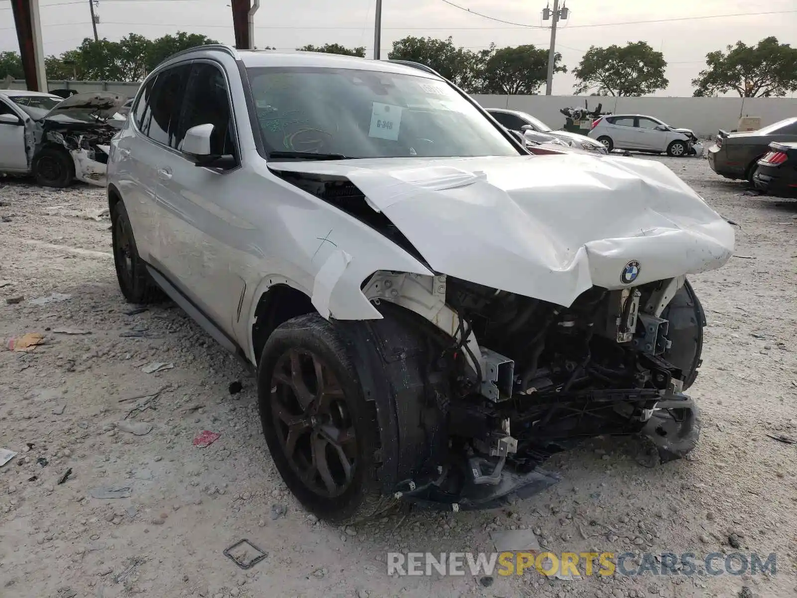 1 Photograph of a damaged car 5UXTY3C07M9E25365 BMW X3 2021