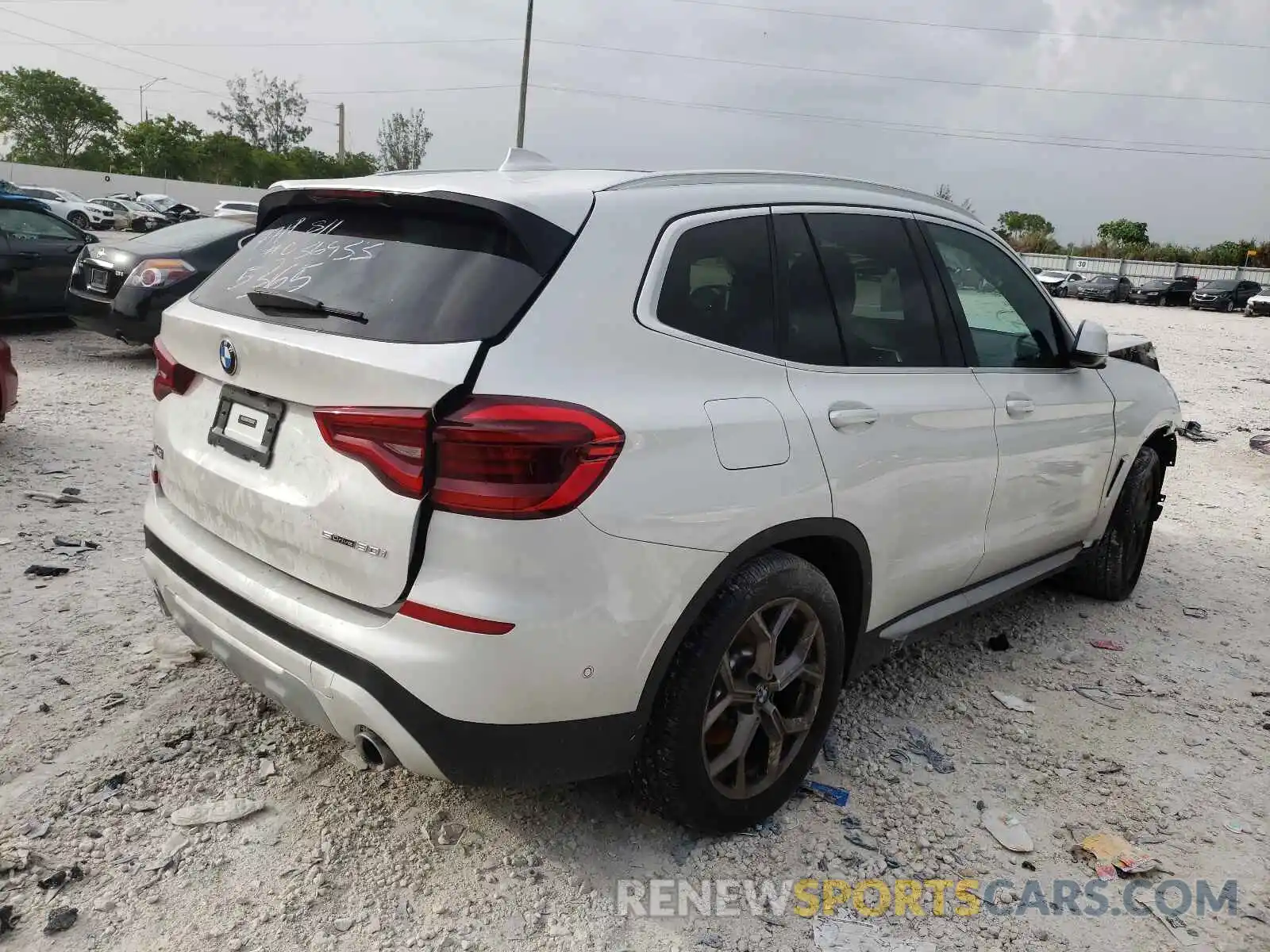 4 Photograph of a damaged car 5UXTY3C07M9E25365 BMW X3 2021