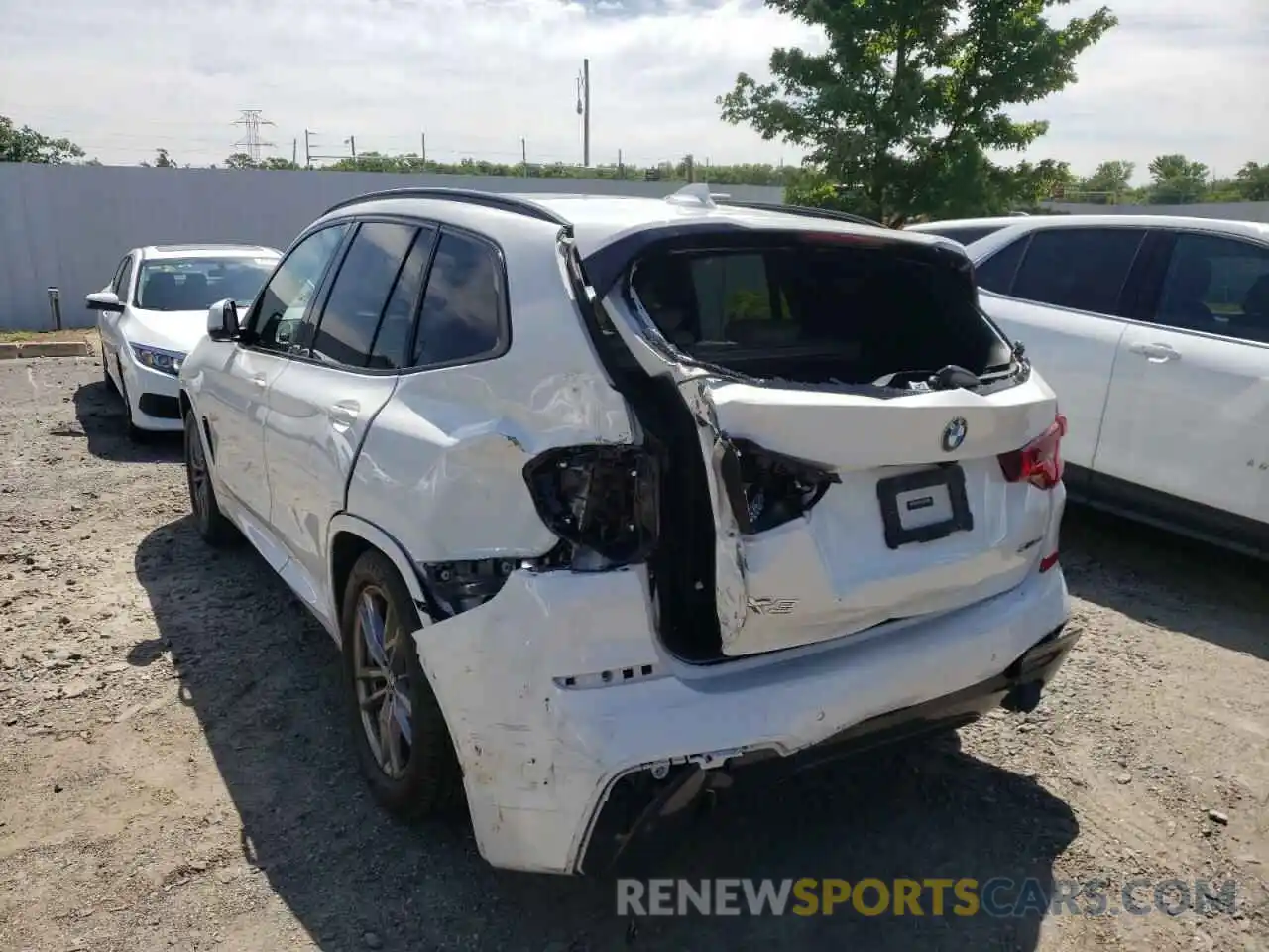 3 Photograph of a damaged car 5UXTY3C07M9F55694 BMW X3 2021