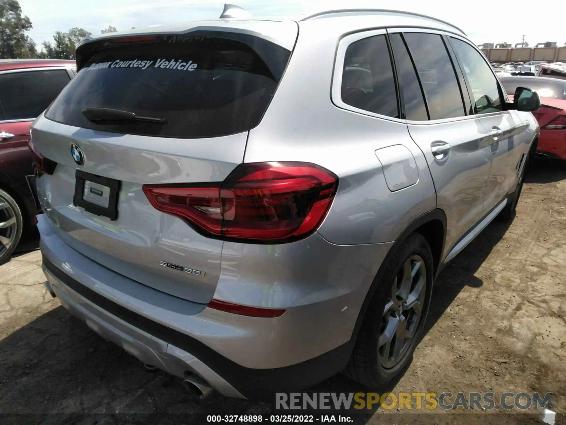 4 Фотография поврежденного автомобиля 5UXTY3C07M9G42303 BMW X3 2021