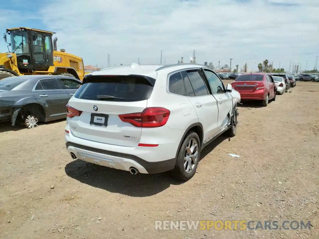 4 Photograph of a damaged car 5UXTY3C07M9H20689 BMW X3 2021