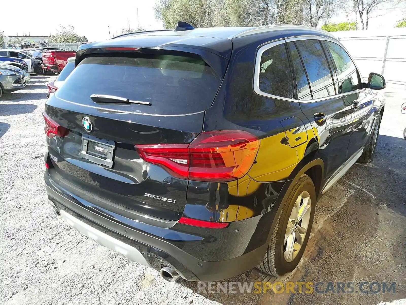 4 Photograph of a damaged car 5UXTY3C08M9D92294 BMW X3 2021