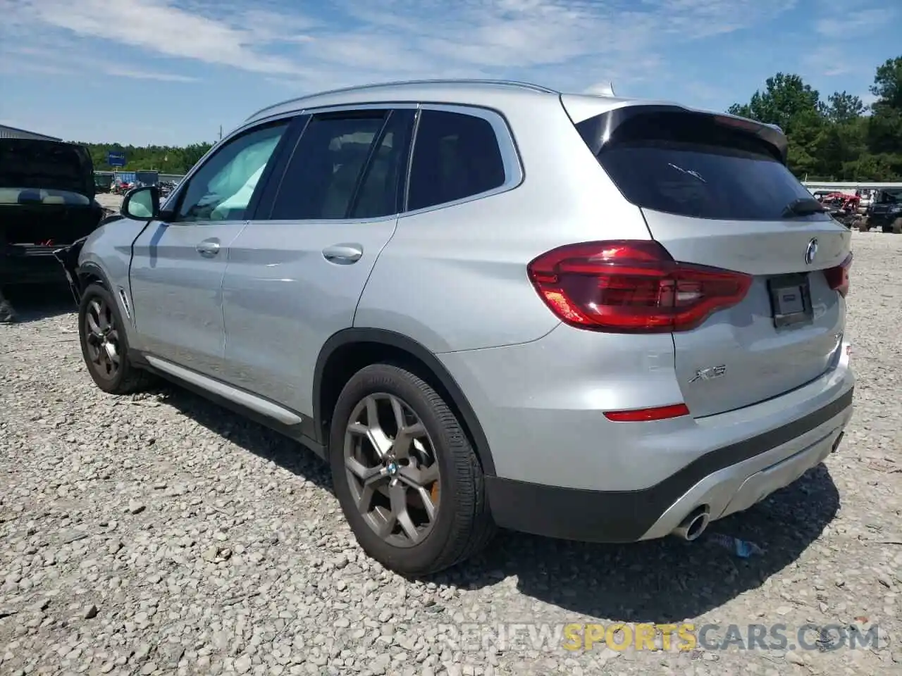 3 Photograph of a damaged car 5UXTY3C08M9E21910 BMW X3 2021