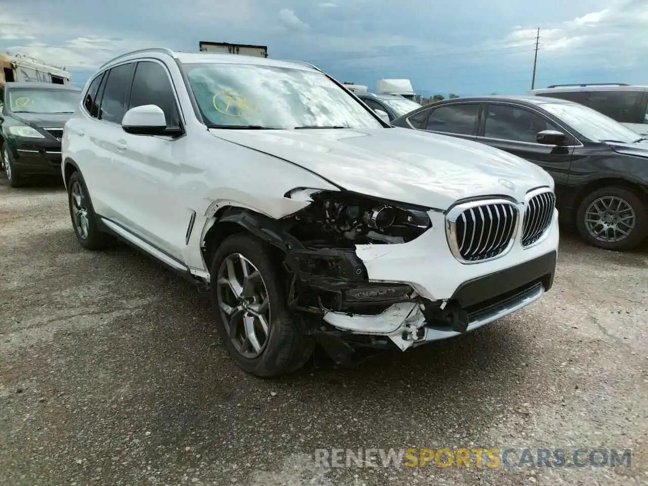 1 Photograph of a damaged car 5UXTY3C08M9E99748 BMW X3 2021