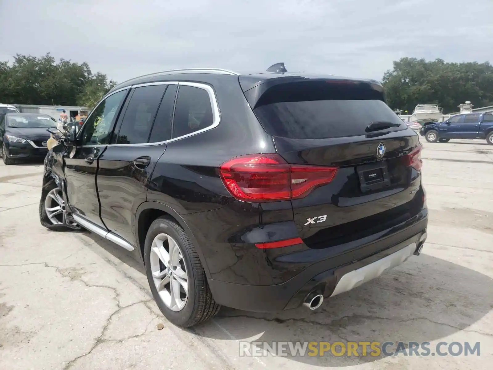 3 Photograph of a damaged car 5UXTY3C08M9H46220 BMW X3 2021