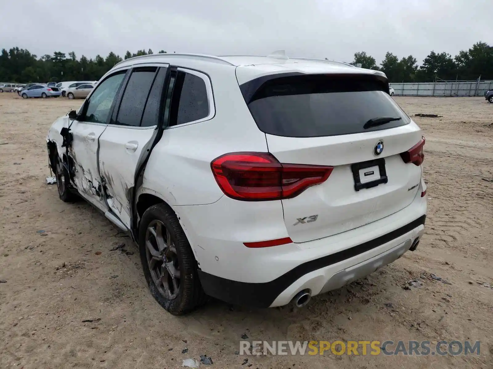 3 Photograph of a damaged car 5UXTY3C09M9E03674 BMW X3 2021