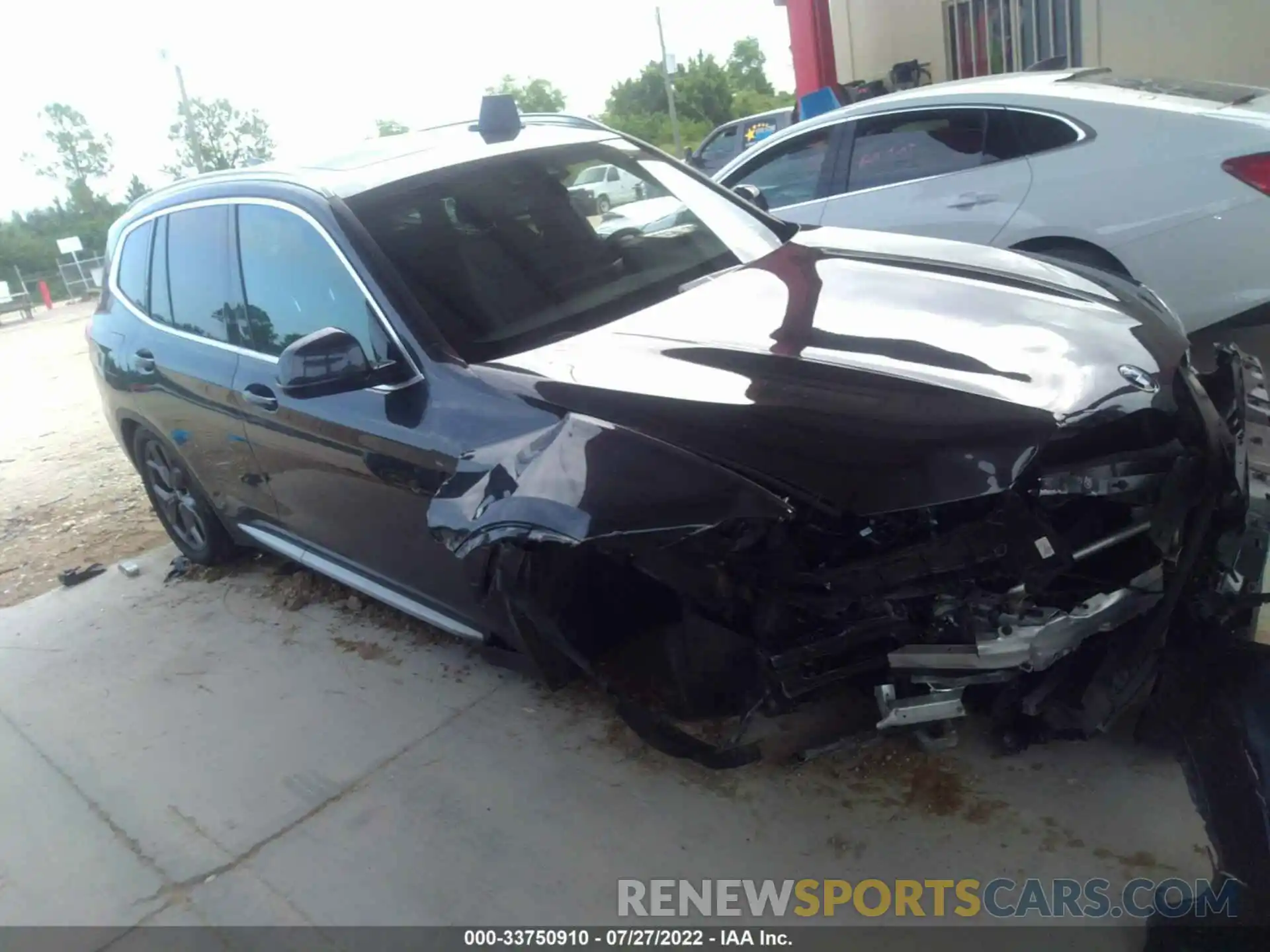 1 Photograph of a damaged car 5UXTY3C09M9E21947 BMW X3 2021