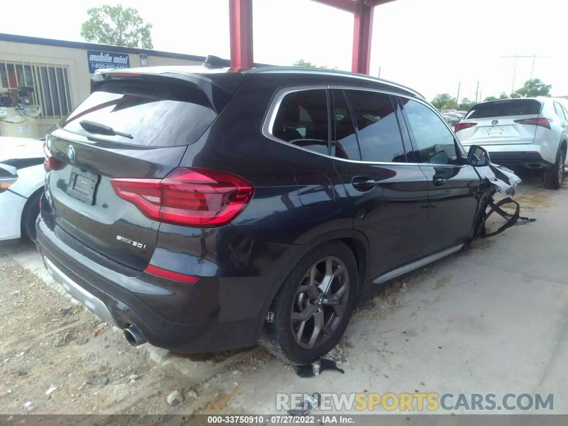 4 Photograph of a damaged car 5UXTY3C09M9E21947 BMW X3 2021