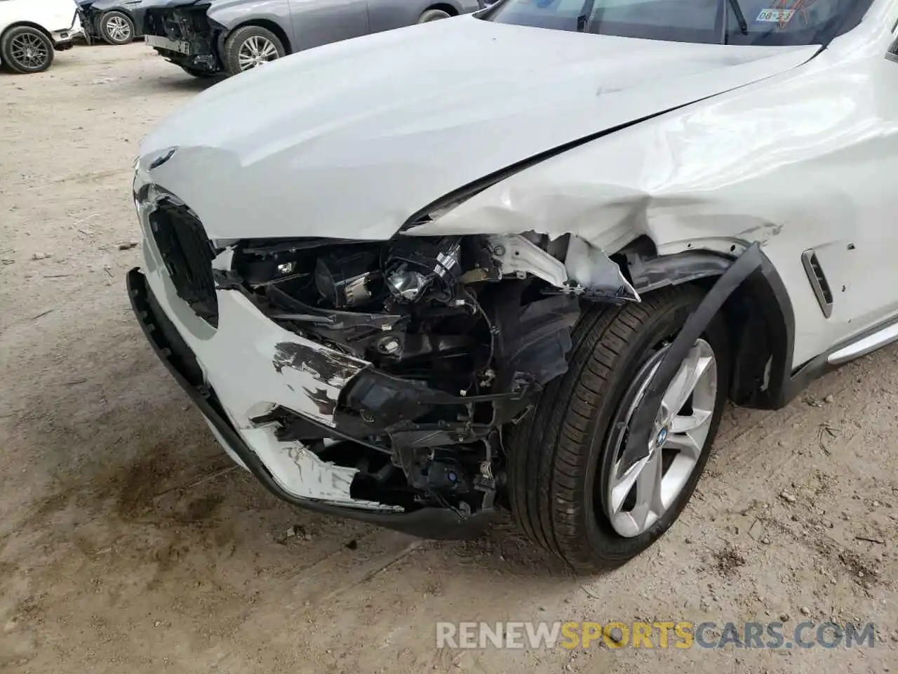 9 Photograph of a damaged car 5UXTY3C09M9E48548 BMW X3 2021