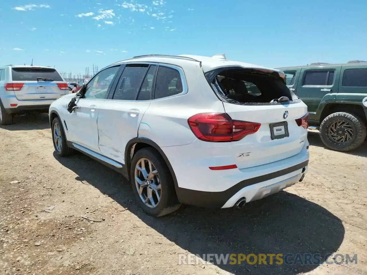 3 Photograph of a damaged car 5UXTY3C09M9F00566 BMW X3 2021