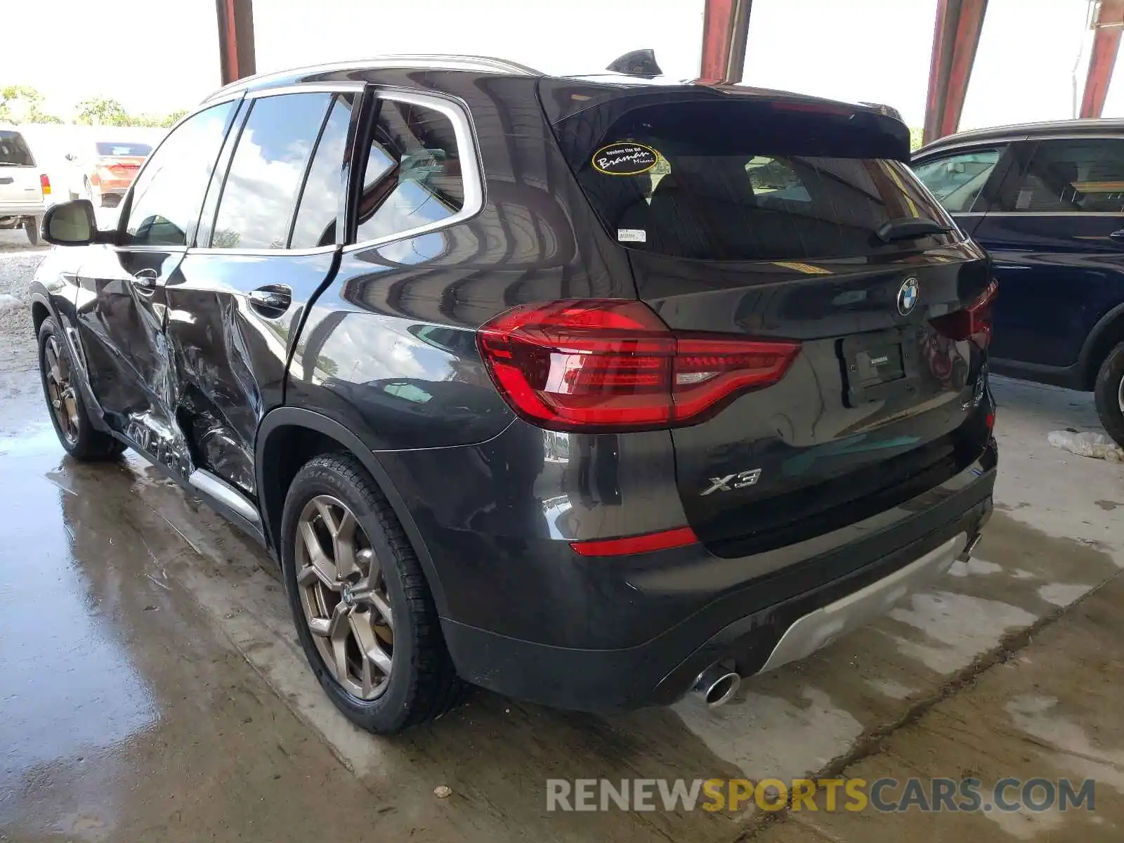 3 Photograph of a damaged car 5UXTY3C09M9G49740 BMW X3 2021