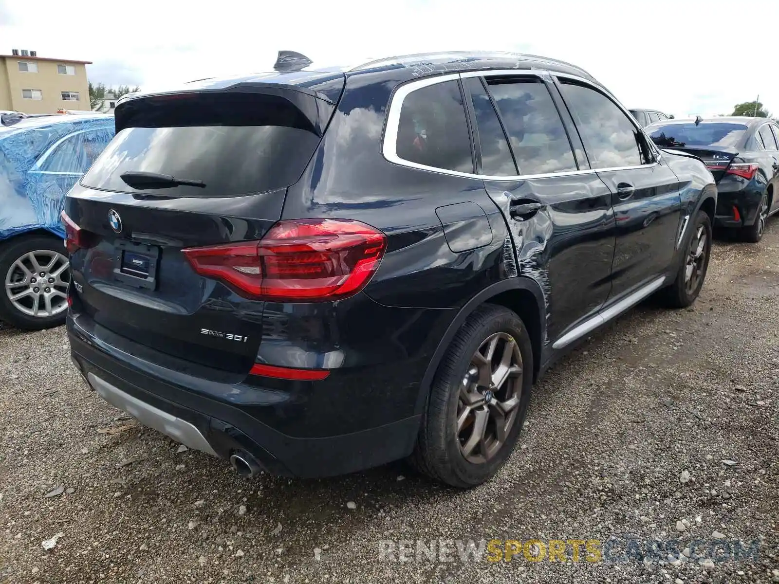 4 Фотография поврежденного автомобиля 5UXTY3C09M9H28812 BMW X3 2021